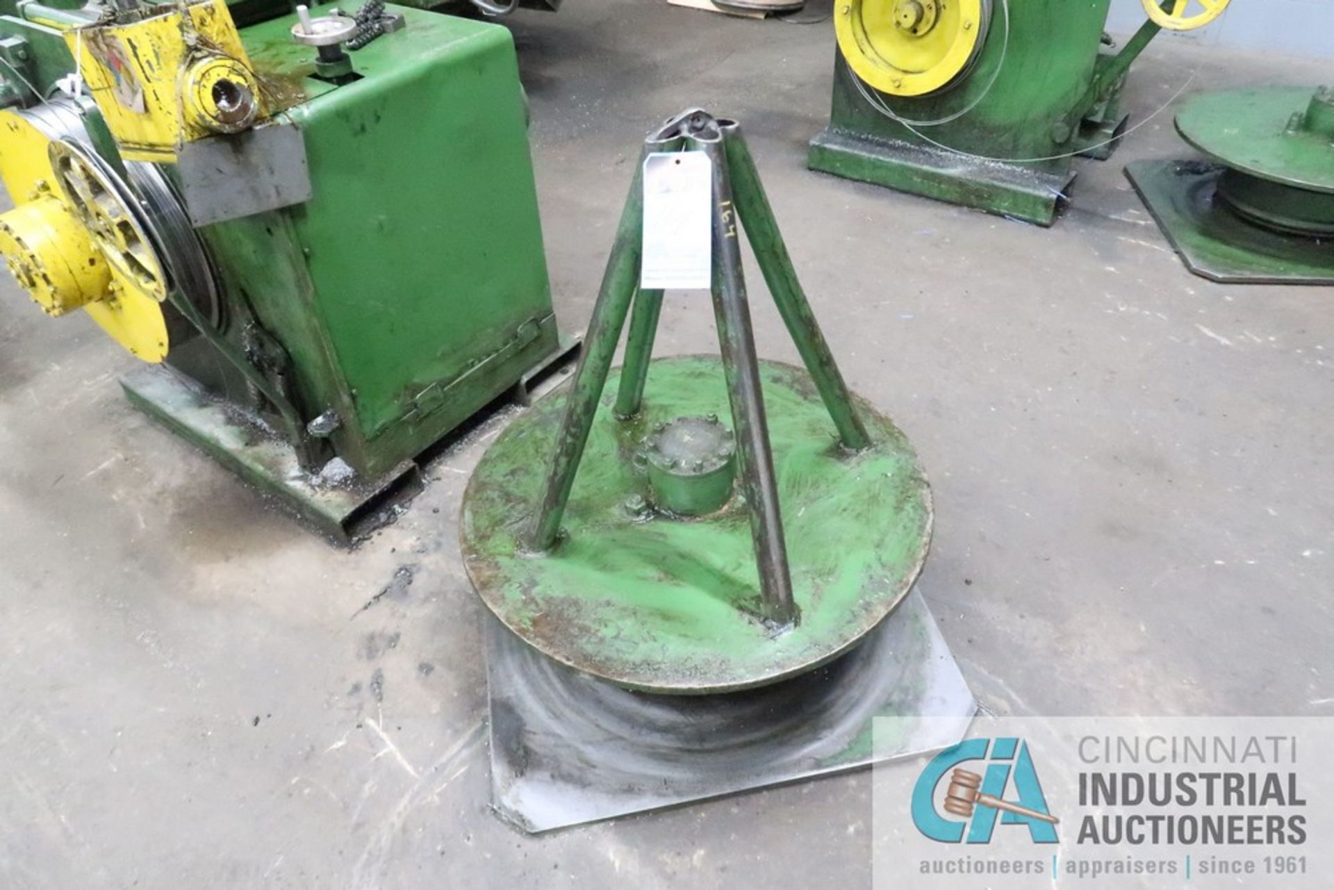 30" DIAMETER WIRE PAY-OFF REEL