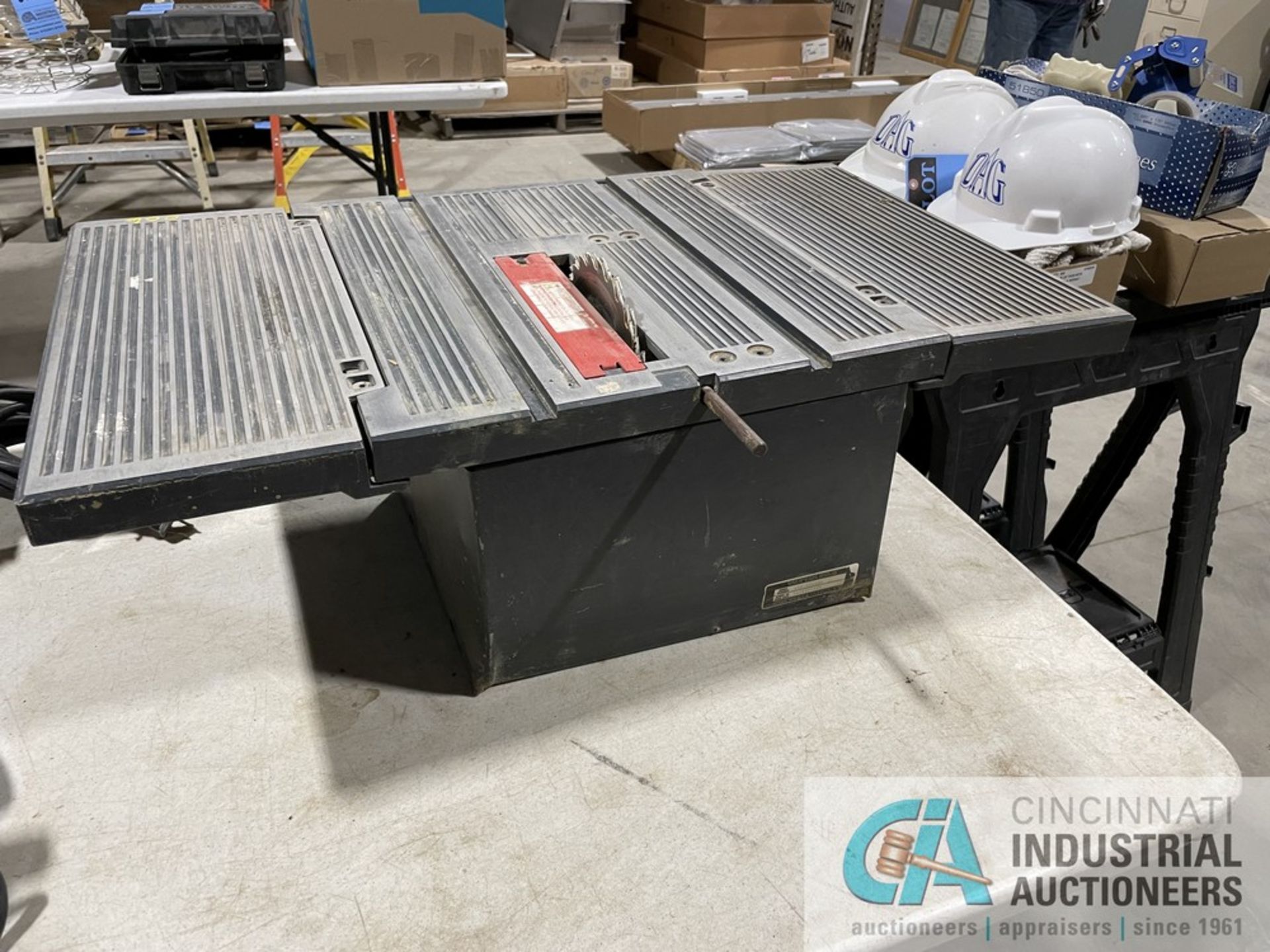 8" CRAFTSMAN MODEL 113.221620 DIRECT DRIVE COMPOUND BENCH TABLE SAW - Image 3 of 6