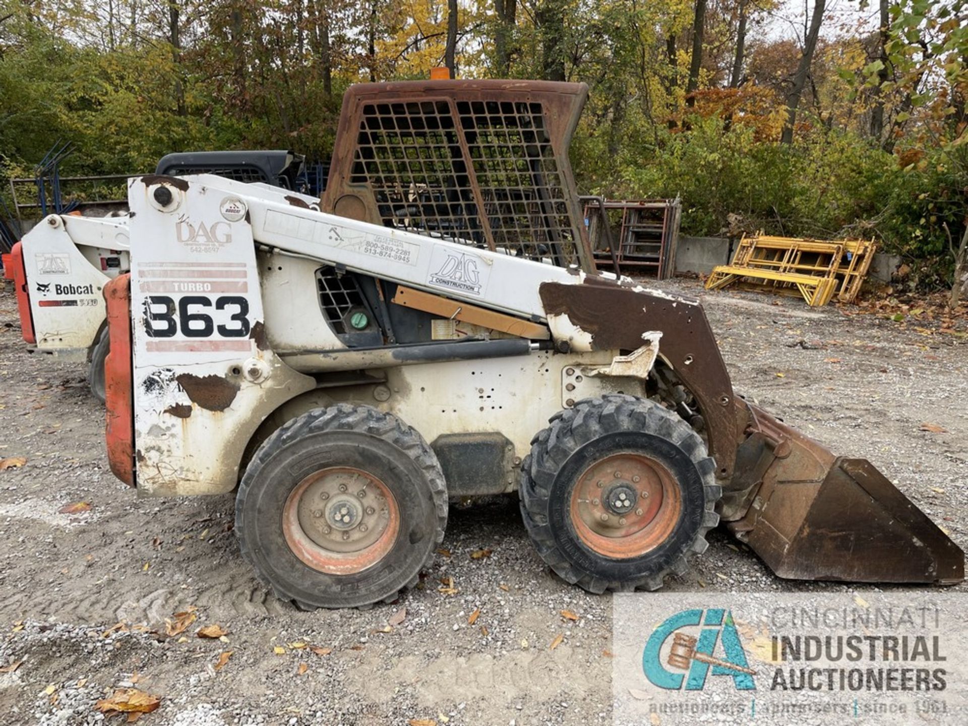 BOBCAT MODEL 863 TURBO COMPACT SKID STEER LOADER; ID # 514444641, 4,024 HOURS SHOWING, 72" BUCKET - Image 6 of 9