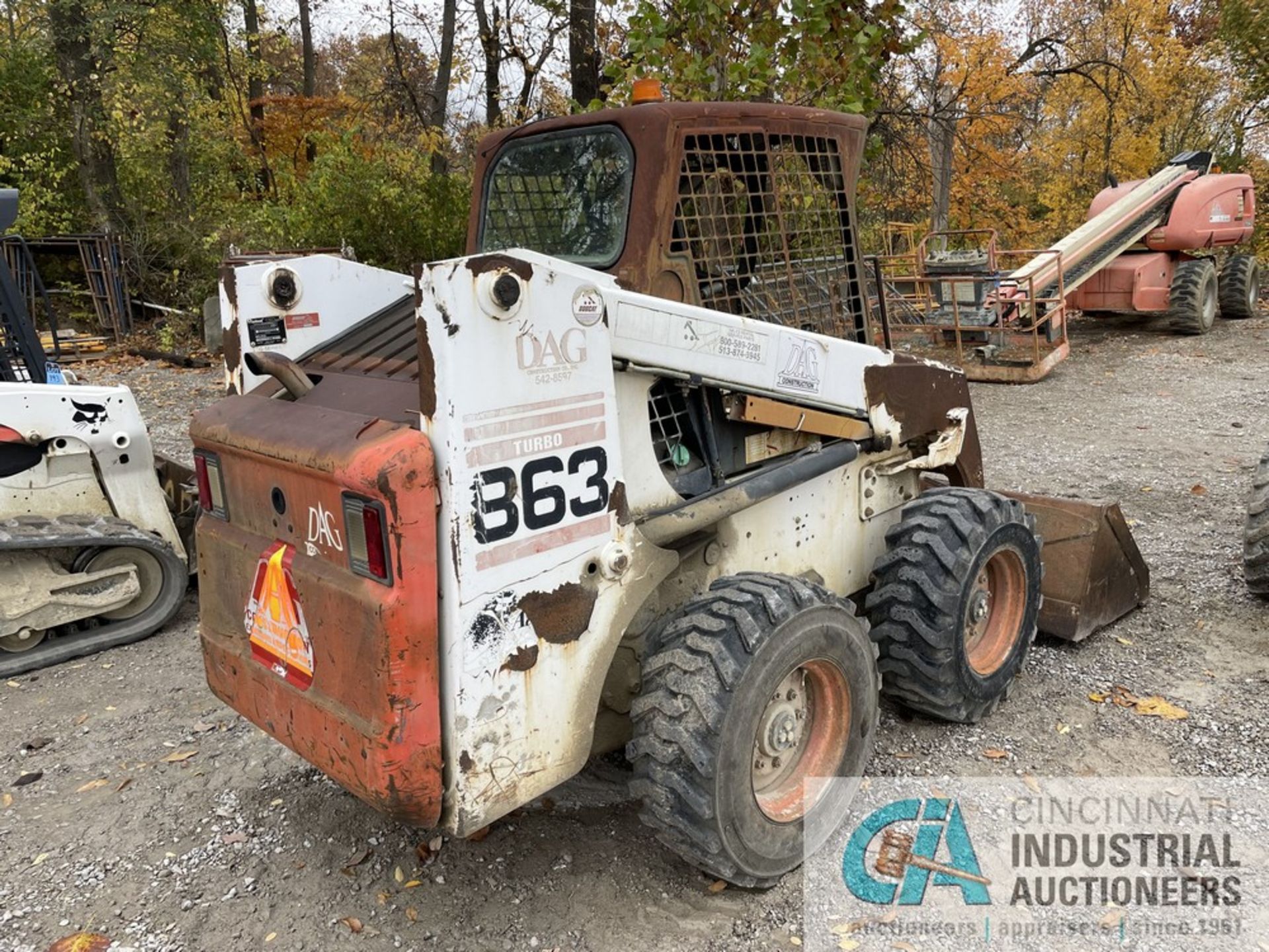 BOBCAT MODEL 863 TURBO COMPACT SKID STEER LOADER; ID # 514444641, 4,024 HOURS SHOWING, 72" BUCKET - Image 3 of 9