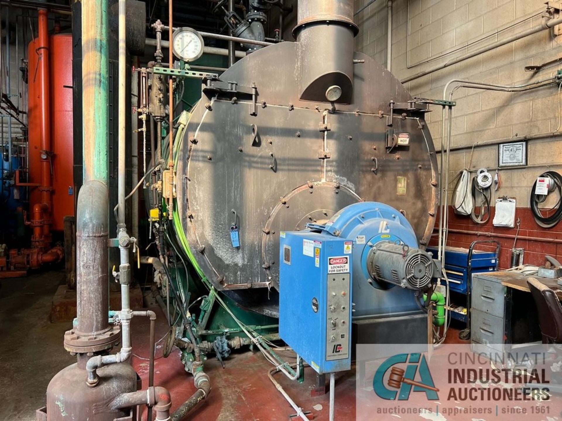 250 HP JOHNSTON FOUR PASS NATURAL GAS FIRED BOILER; S/N 10465-01 W/ INDUSTRIAL COMBUSTION(NEW 2005) - Image 2 of 9