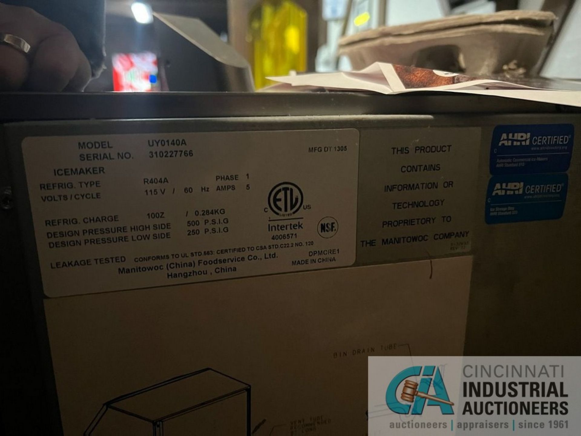 MANITOWOC ICE MACHINE **OUT OF SERVICE** - Image 2 of 2