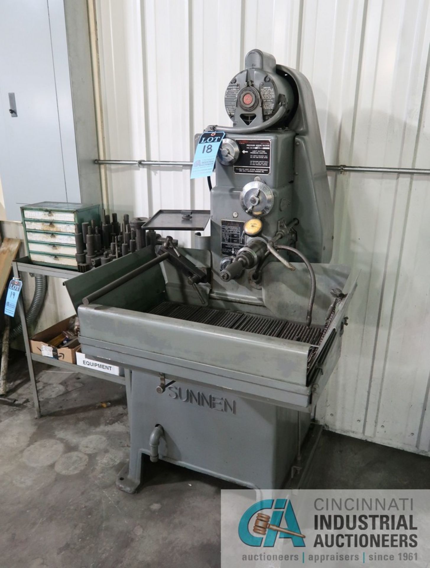 SUNNEN MODEL MBB-1600 PRECISION HONING MACHINE S/N 41516, SINGLE PHASE 115/230 VOLTS AND 1/2 H.P.