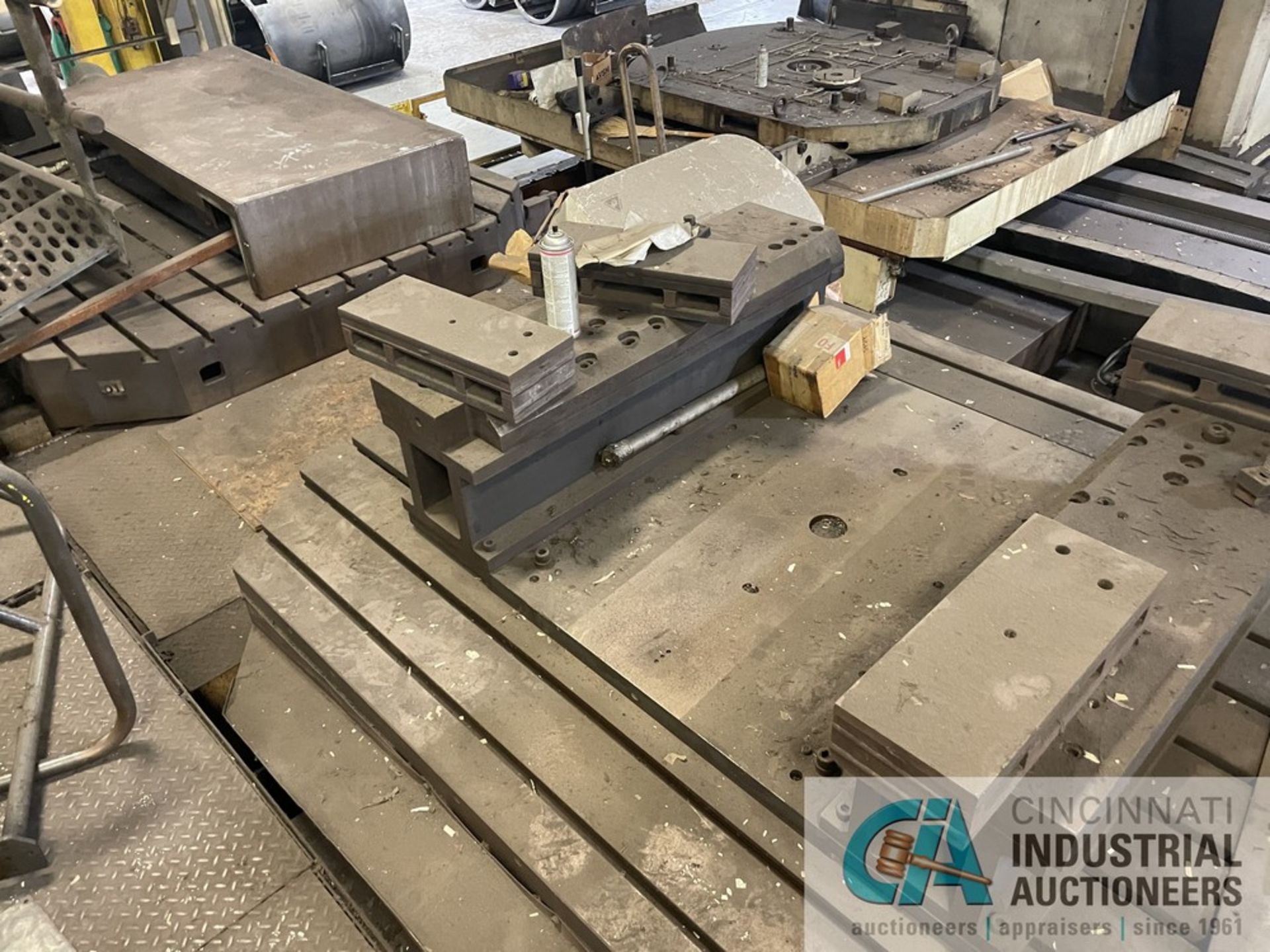 ****5.12" TOSHIBA MODEL BTD-13F.R22 TWO-PALLET CNC HORIZONTAL BORING MILL; S/N 144314 - Image 7 of 33