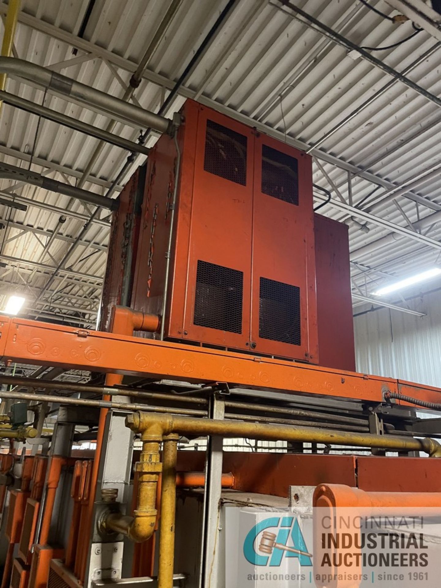 ****36" WIDE LINDBERG ANNEALING FURNACE **Auction is for machine only, any additional items in - Image 12 of 14