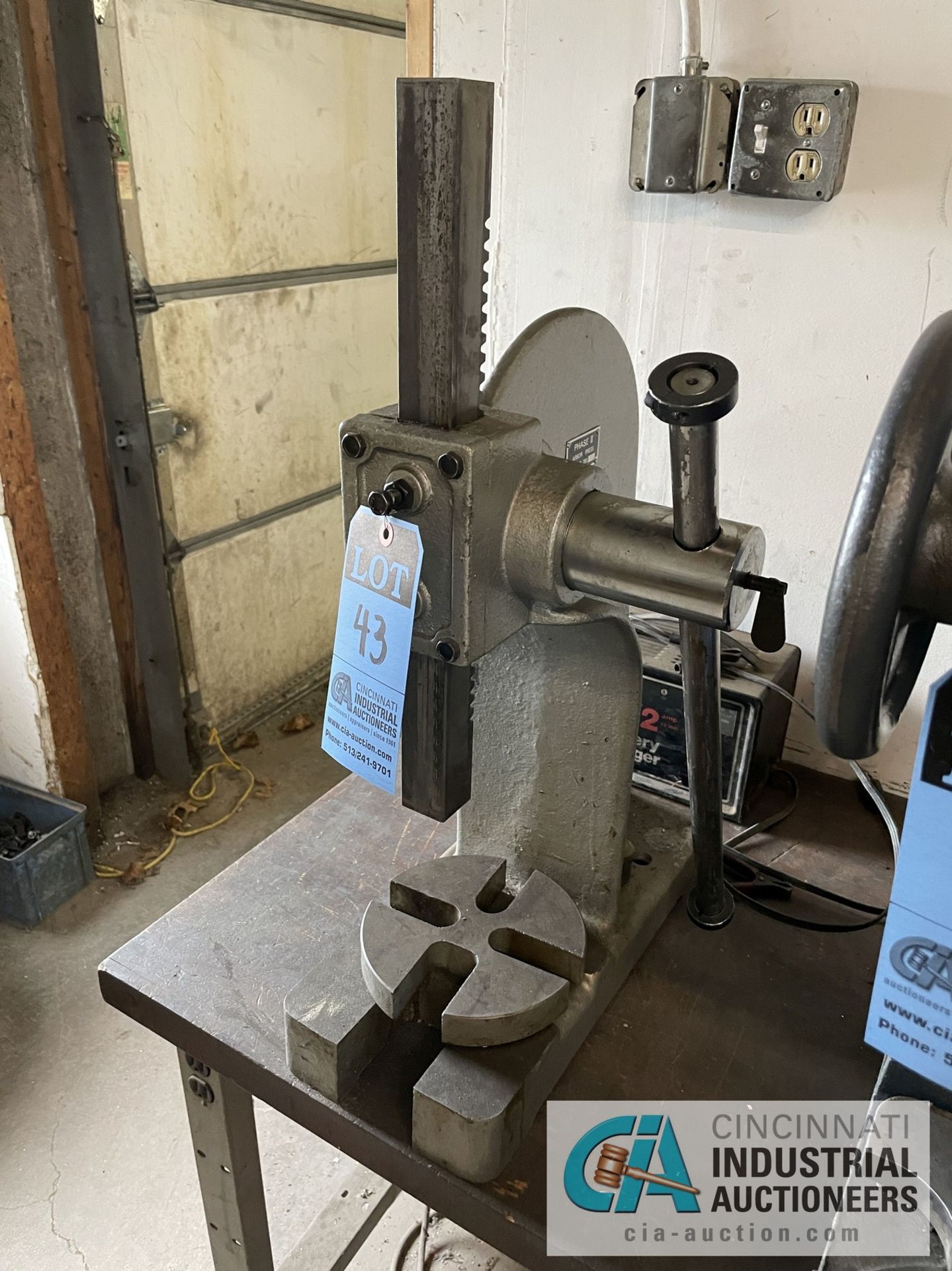 PHASE II STOCK NO. 260-103 HEAVY DUTY ARBOR PRESS - Image 2 of 4