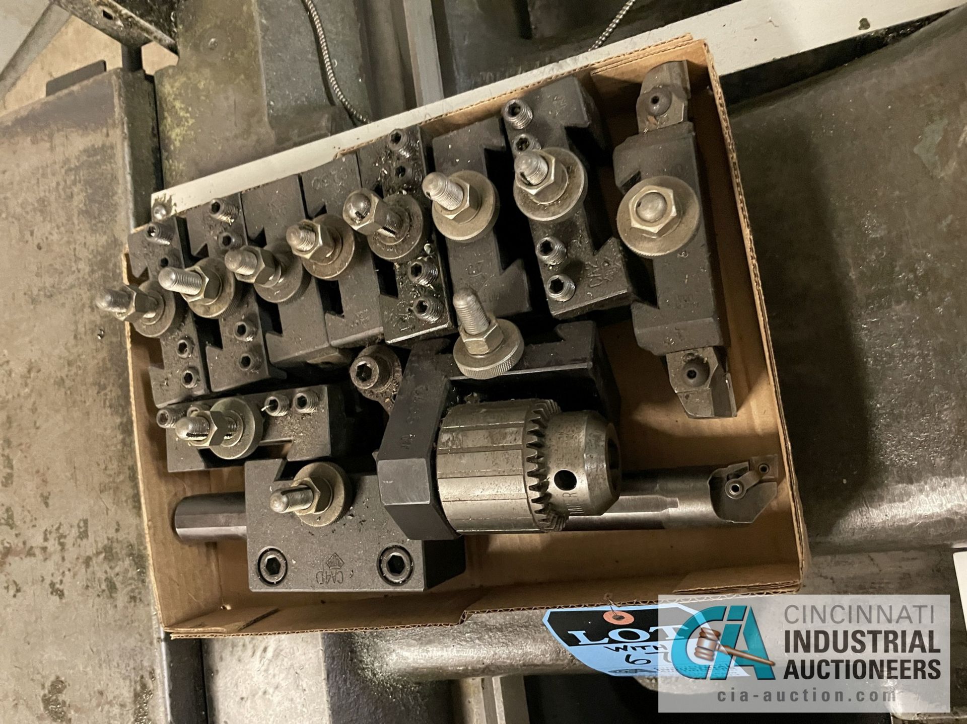 Quick Change Rack QUICK CHANGE TOOLPOST HOLDER WITH (11) TOOLHOLDERS
