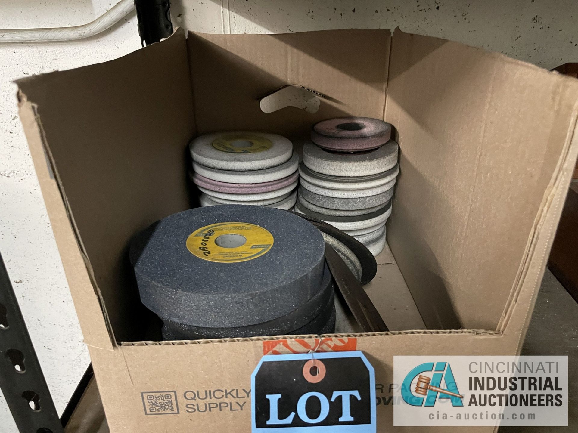 (LOT) MISCELLANEOUS GRINDING WHEELS