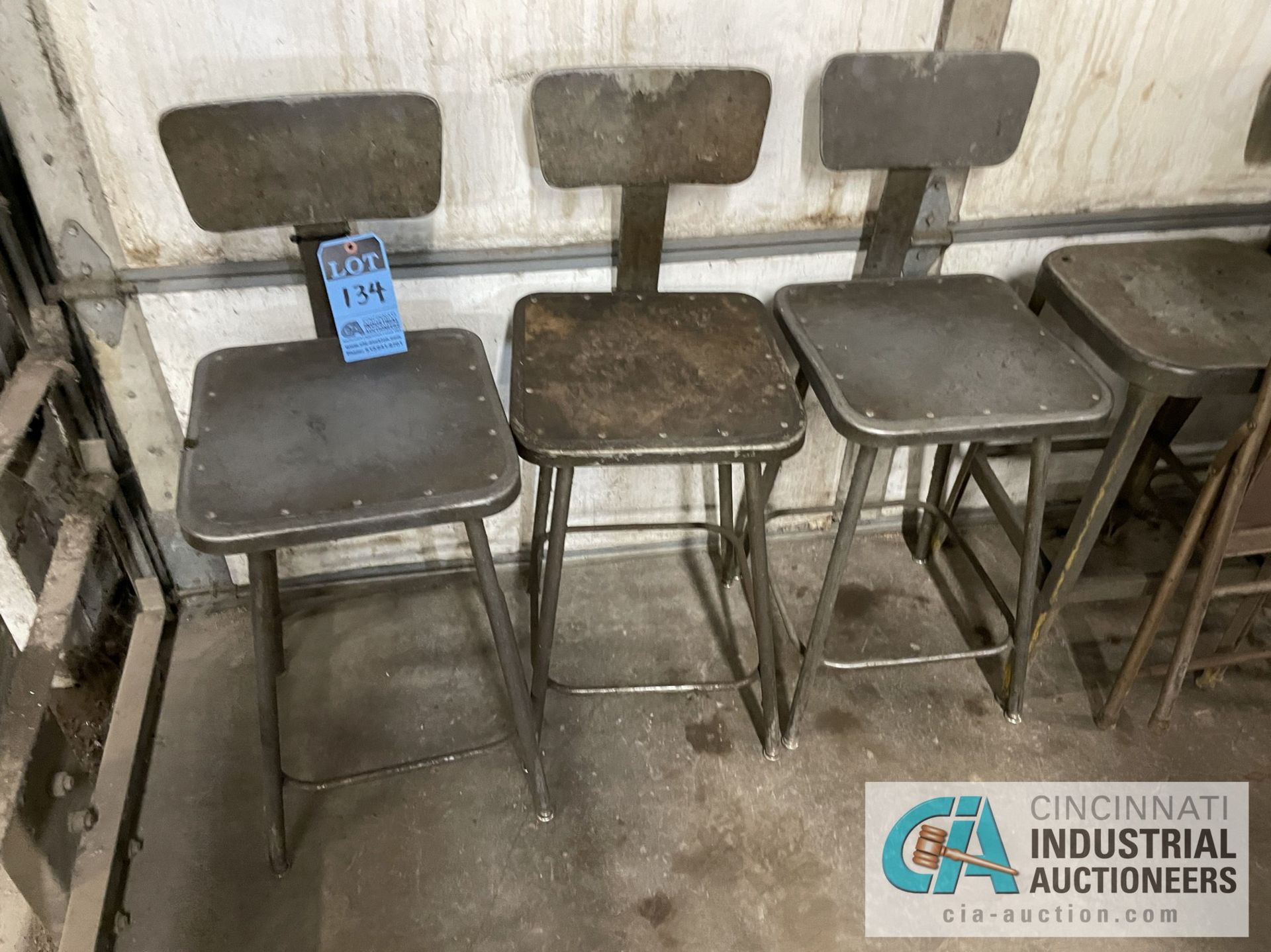 (LOT) SHOP CHAIRS WITH (2) METAL BOOKCASES - (1) LOCATED BY LOT 15 - Image 2 of 4