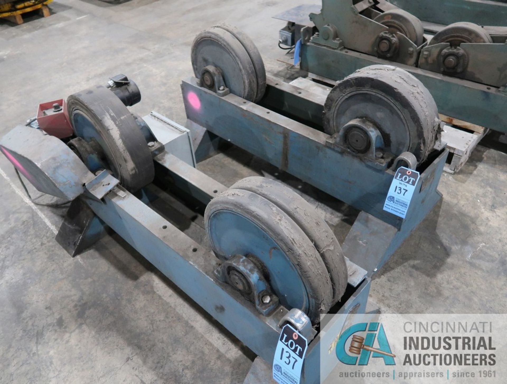 MFG UNKNOWN POWER TURNING ROLL WITH IDLER