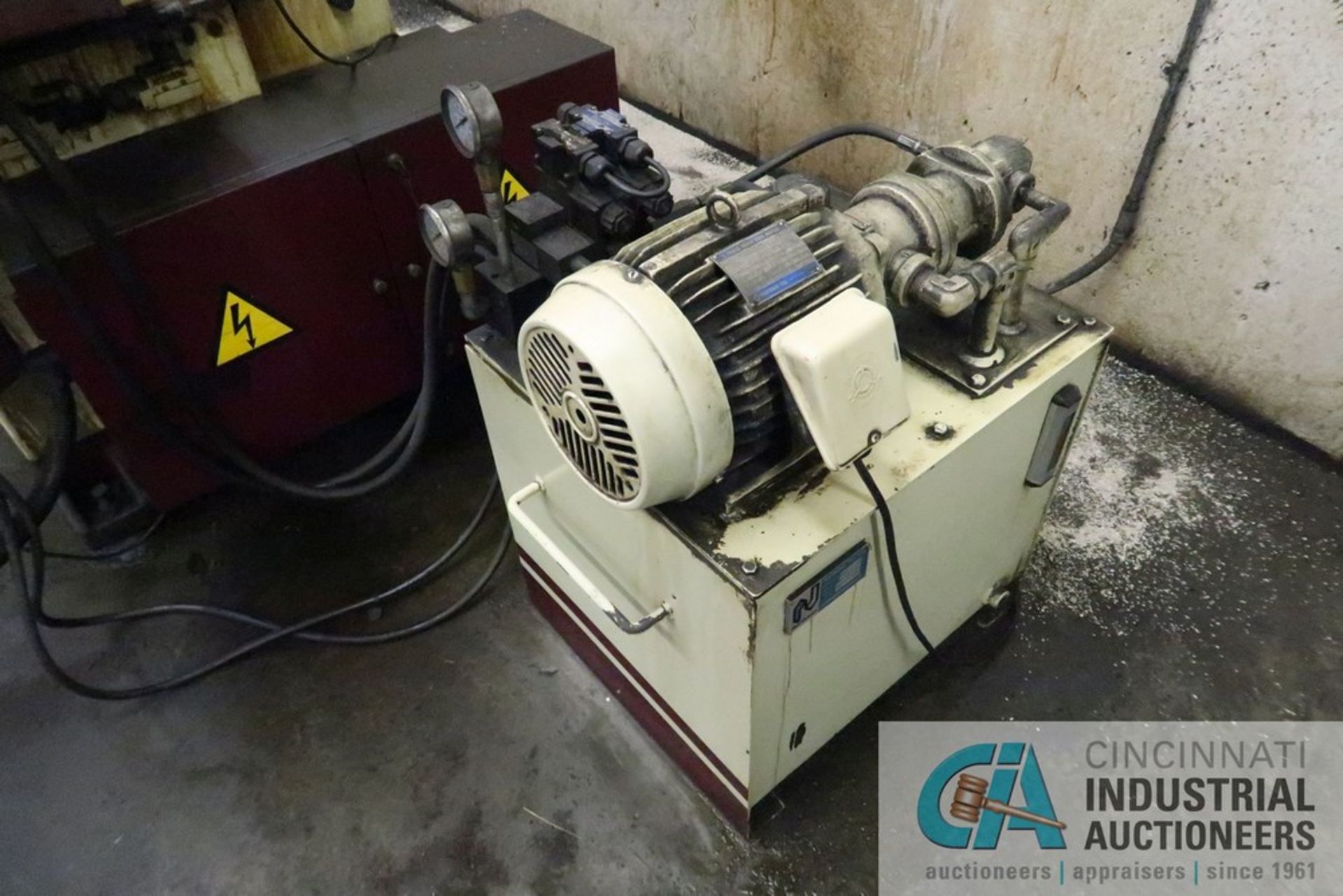 8" X 18" ACER MODEL AGS-1020 HD HYDRAULIC SURFACE GRINDER; S/N 971010, ACER MAGNETIC CHUCK, - Image 8 of 10
