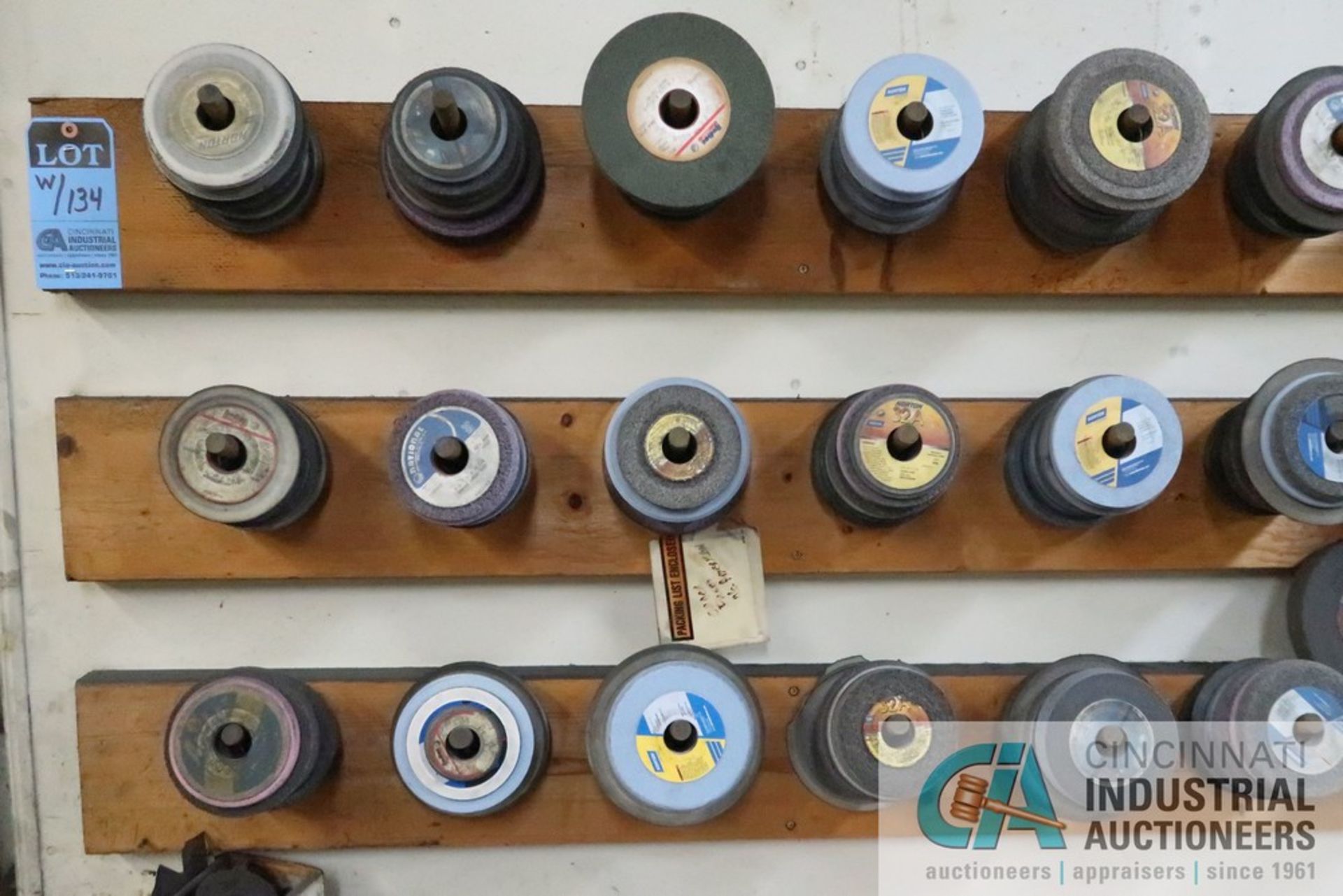 (LOT) MISCELLANEOUS GRINDING WHEELS ON WALL - Image 8 of 8