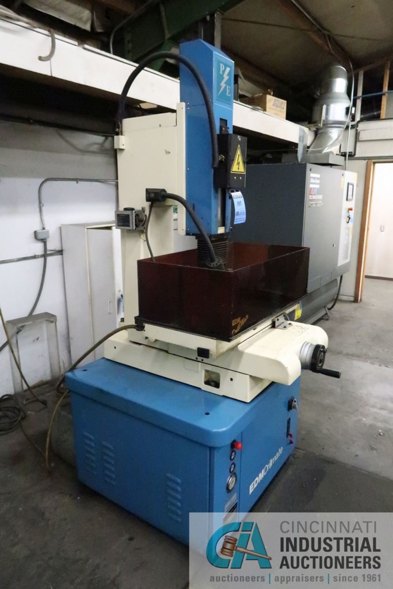 SEVEN METAL CORP EDM DRILLMATE MODEL 1376 EDM MACHINE; S/N 35-DSRZ2P602, 14" X 32" X 11" CHAMBER, - Image 2 of 7