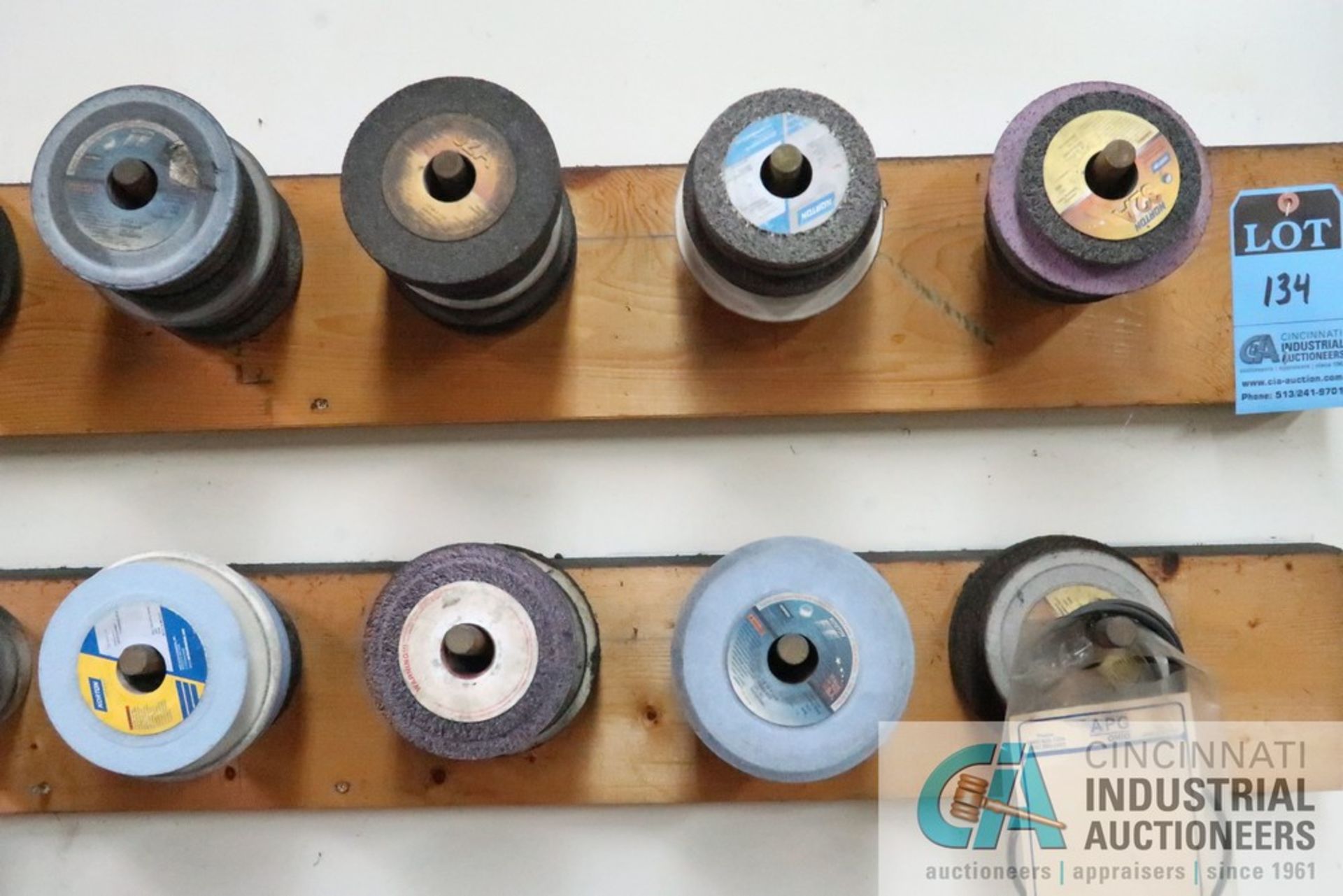 (LOT) MISCELLANEOUS GRINDING WHEELS ON WALL - Image 2 of 8