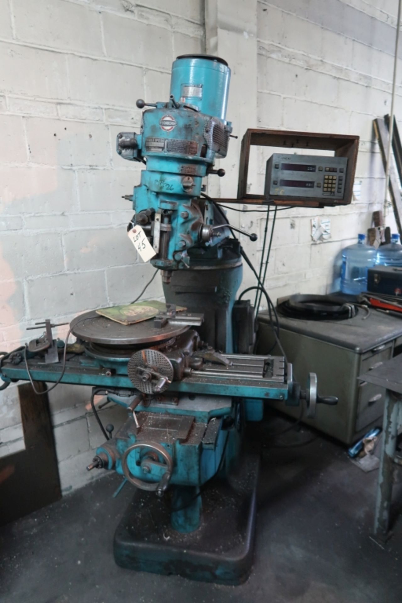 YEONGCHIN MILLING MACHINE, 9''X42'' TABLE, SONY DRO