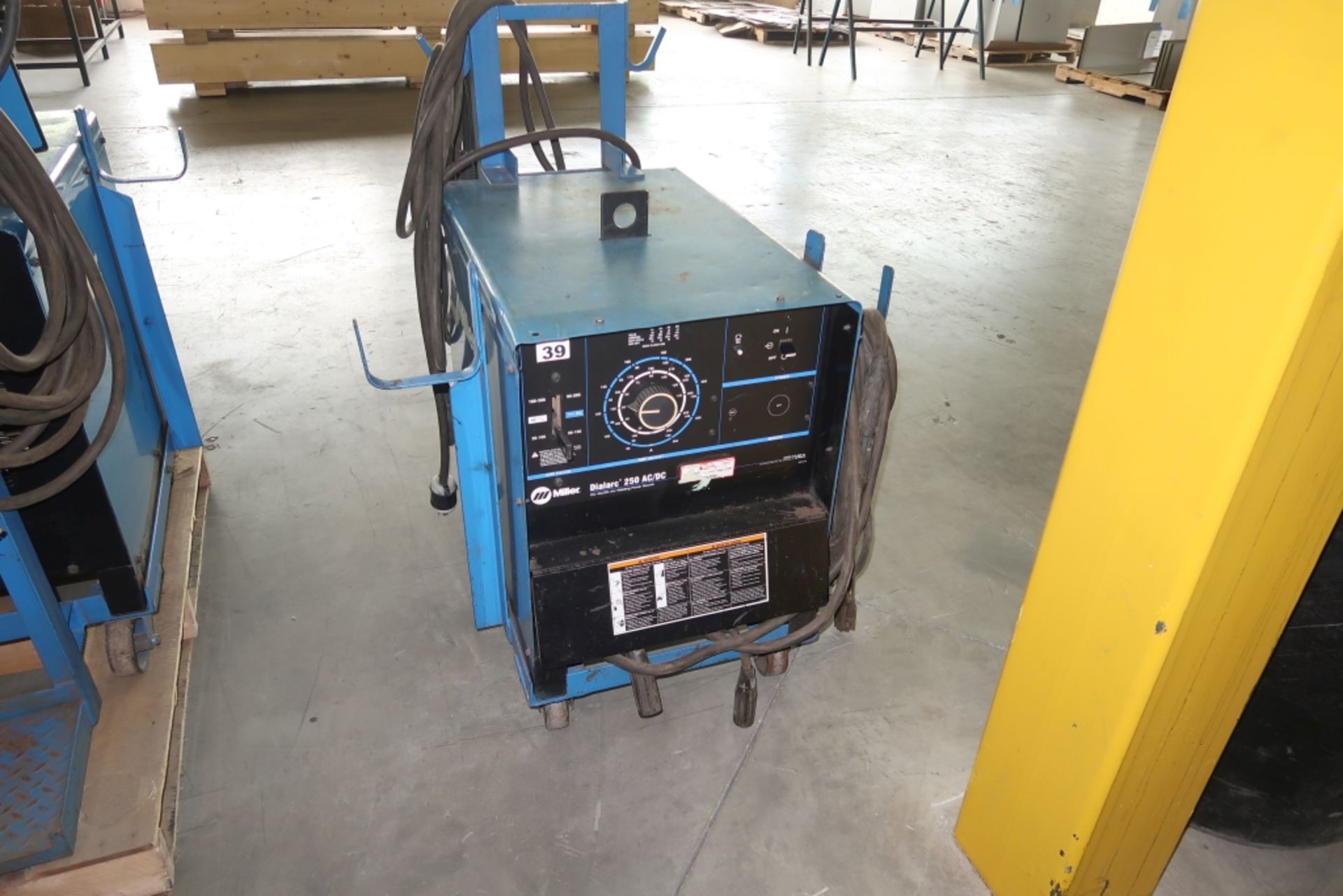 MILLER DIALARC 250 AC/DC WELDING MACHINE, 230V 1PH, SN: LJ260520V