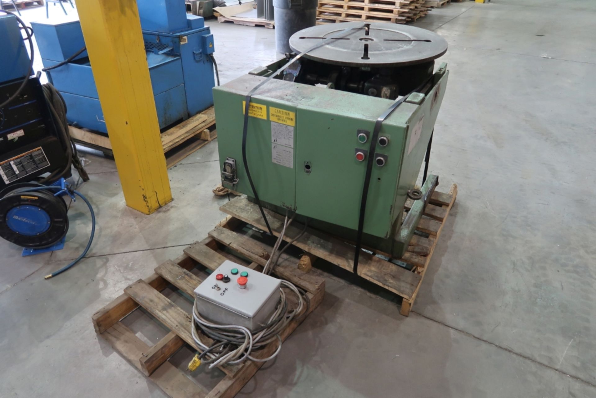 IRCO TILT & ROTATE WELDING POSITIONER MOD: 2K, 30'' TABLE, 575V 3PH - Image 2 of 3