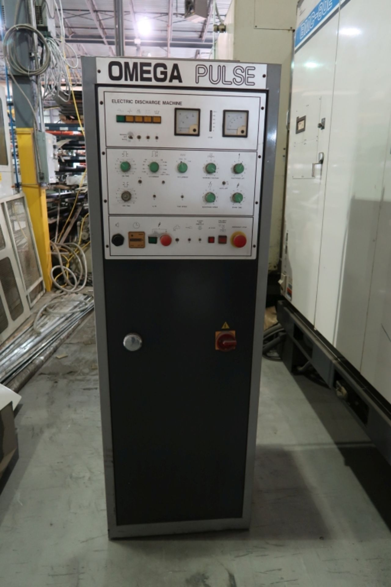 OMEGA PULSE SINKER TYPE EDM MACHINE MOD: CM45, 16''X27 1/2'' TABLE, HEIDENHEIN DRO, SN: 9070335, - Image 6 of 7