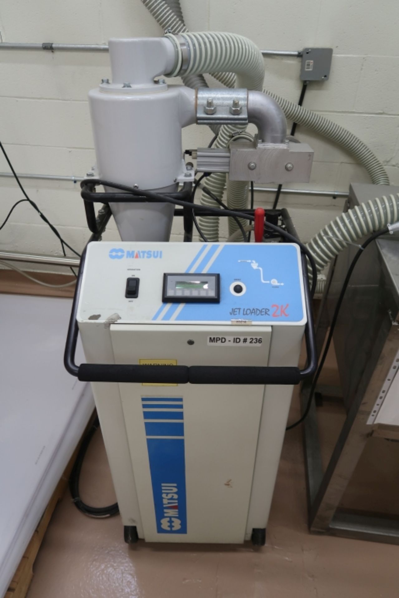 MATSUI VACCUM JET LOADER MOD: JL6V-CII (2002), WITH VACCUM HOPPER AND JET SELECTOR, 230V 3PH - Image 2 of 6