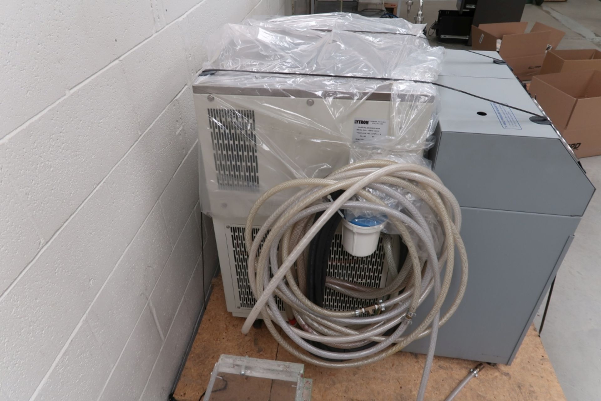 LYTRON 11800 BTU RECIRCULATING CHILLER MOD: RC030J01M03 - Image 2 of 3