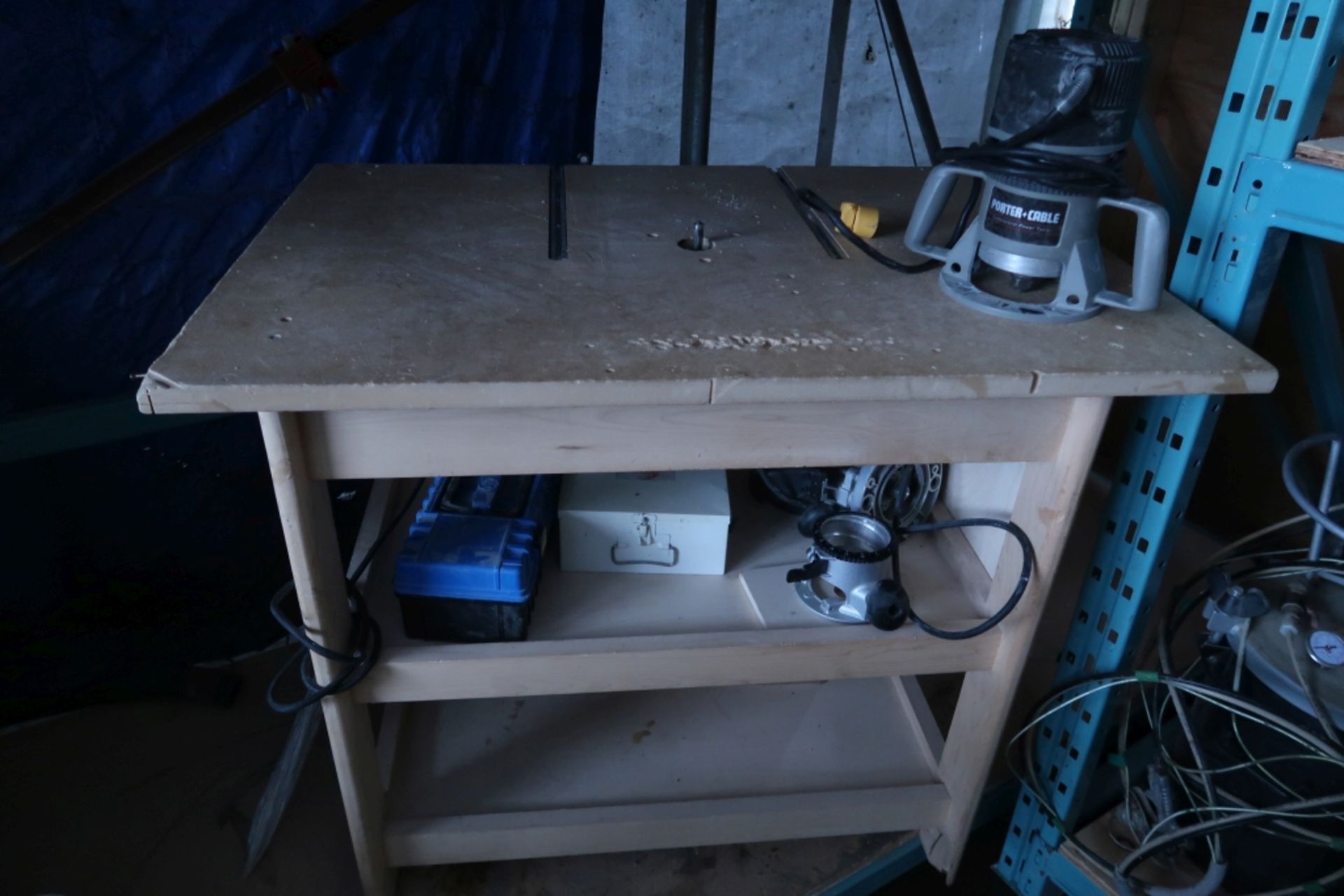 28''X41'' ROUTER TABLE W/2 PORTER CABLE ROUTERS