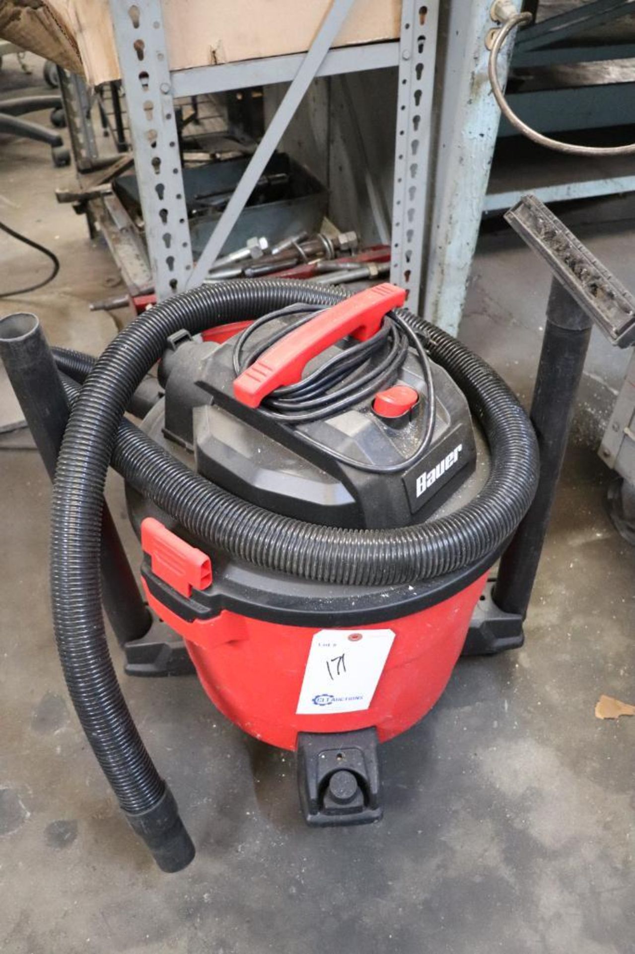 Bauer 9 gallon shop vac