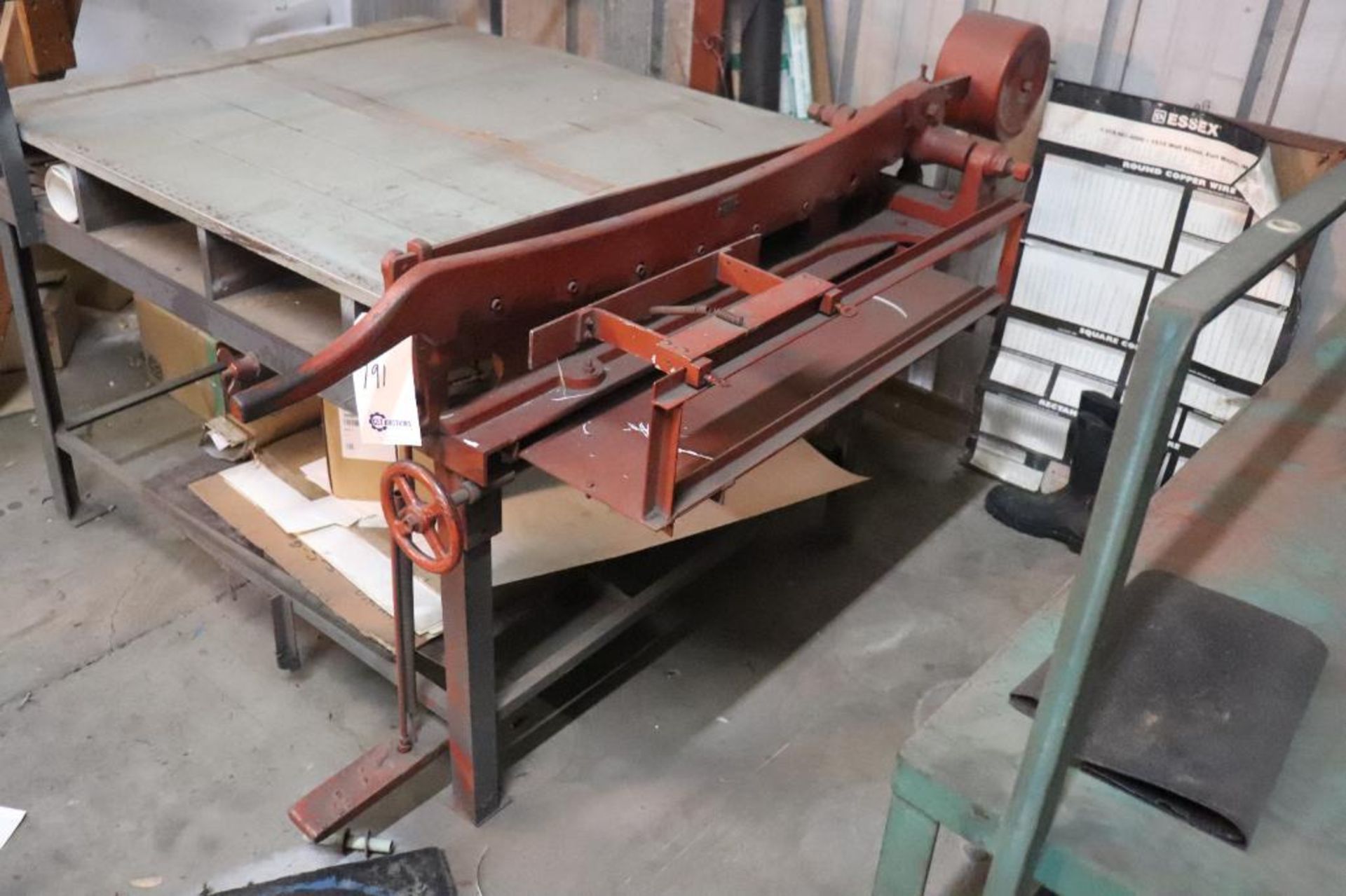 Jacques 42" board shear w/table