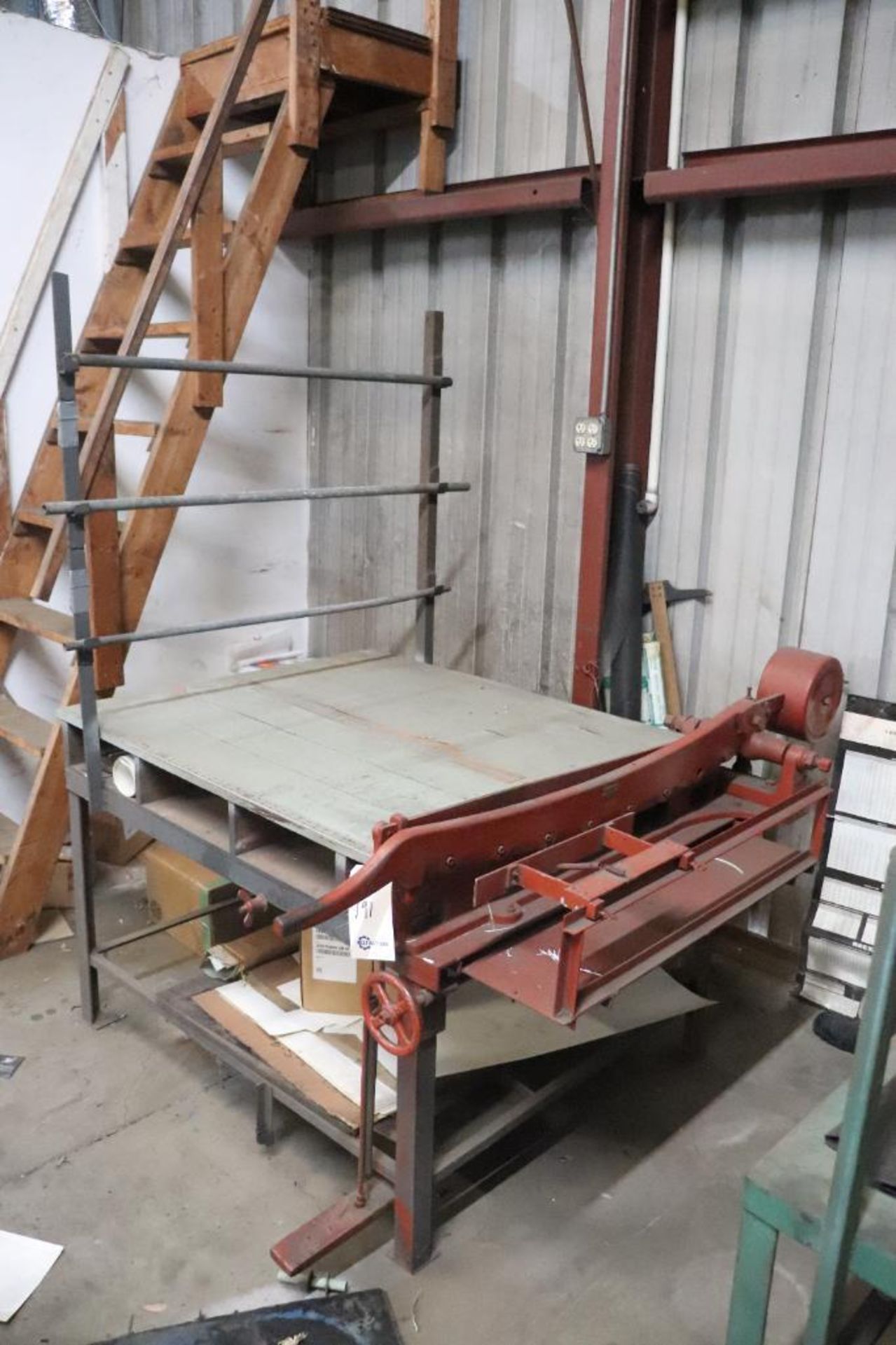 Jacques 42" board shear w/table - Image 2 of 12