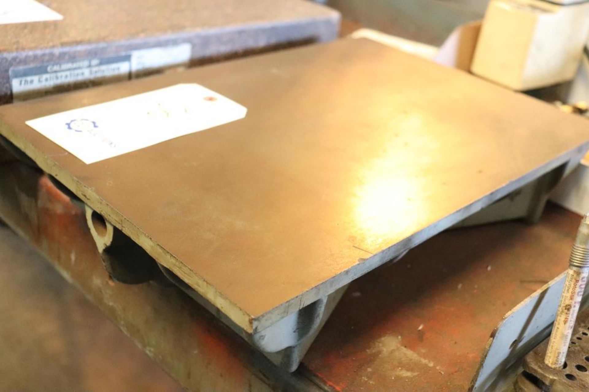 Steel surface plate