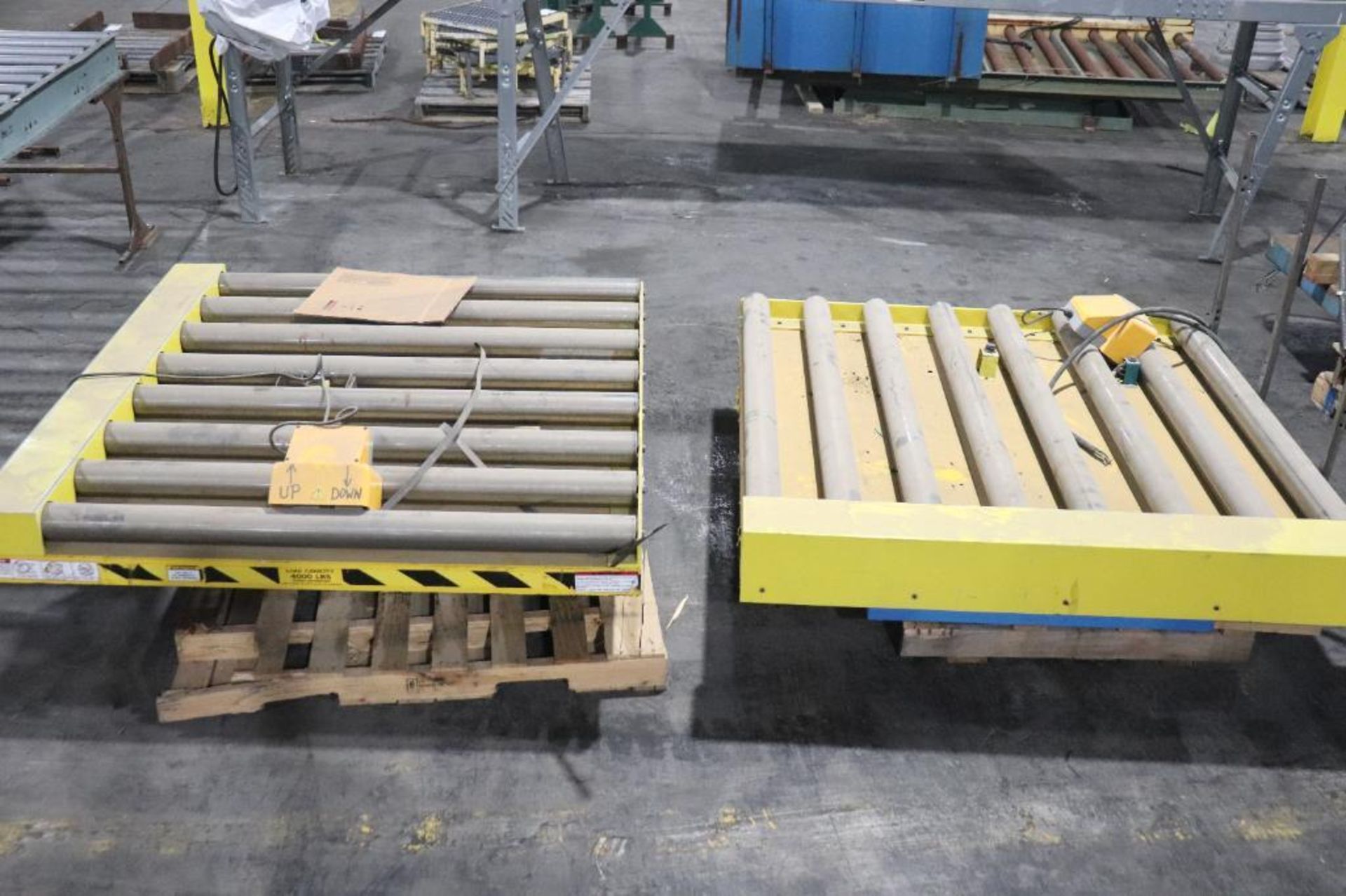 Max lift table roller conveyor lift tables - Image 3 of 5