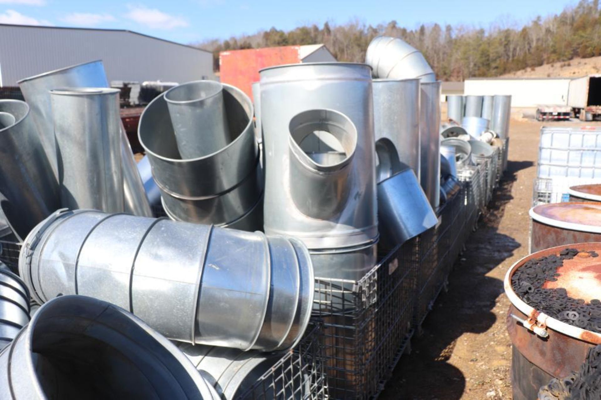 Dust collection large pipe fittings - Image 13 of 19