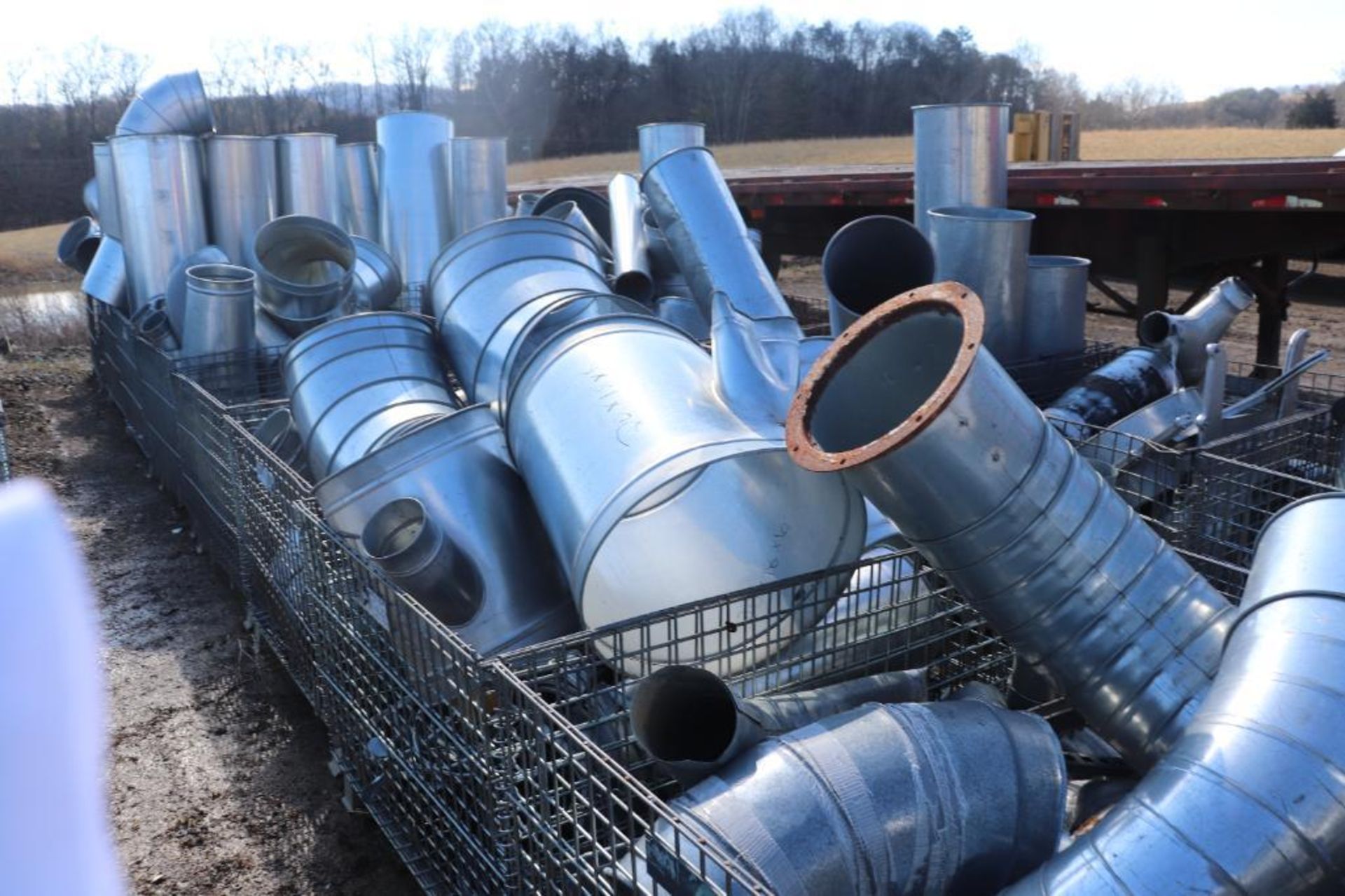 Dust collection large pipe fittings - Image 5 of 19