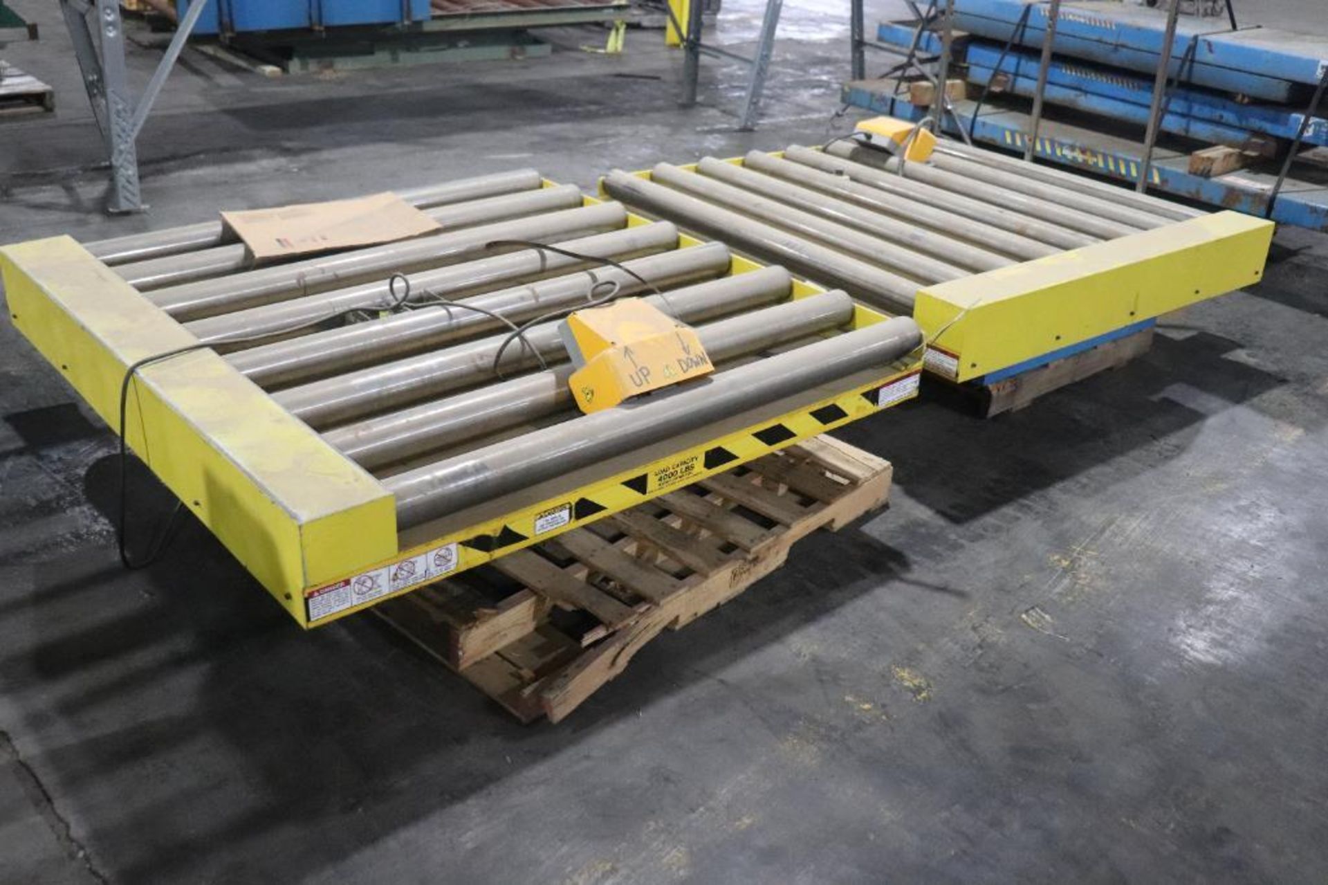 Max lift table roller conveyor lift tables - Image 2 of 5