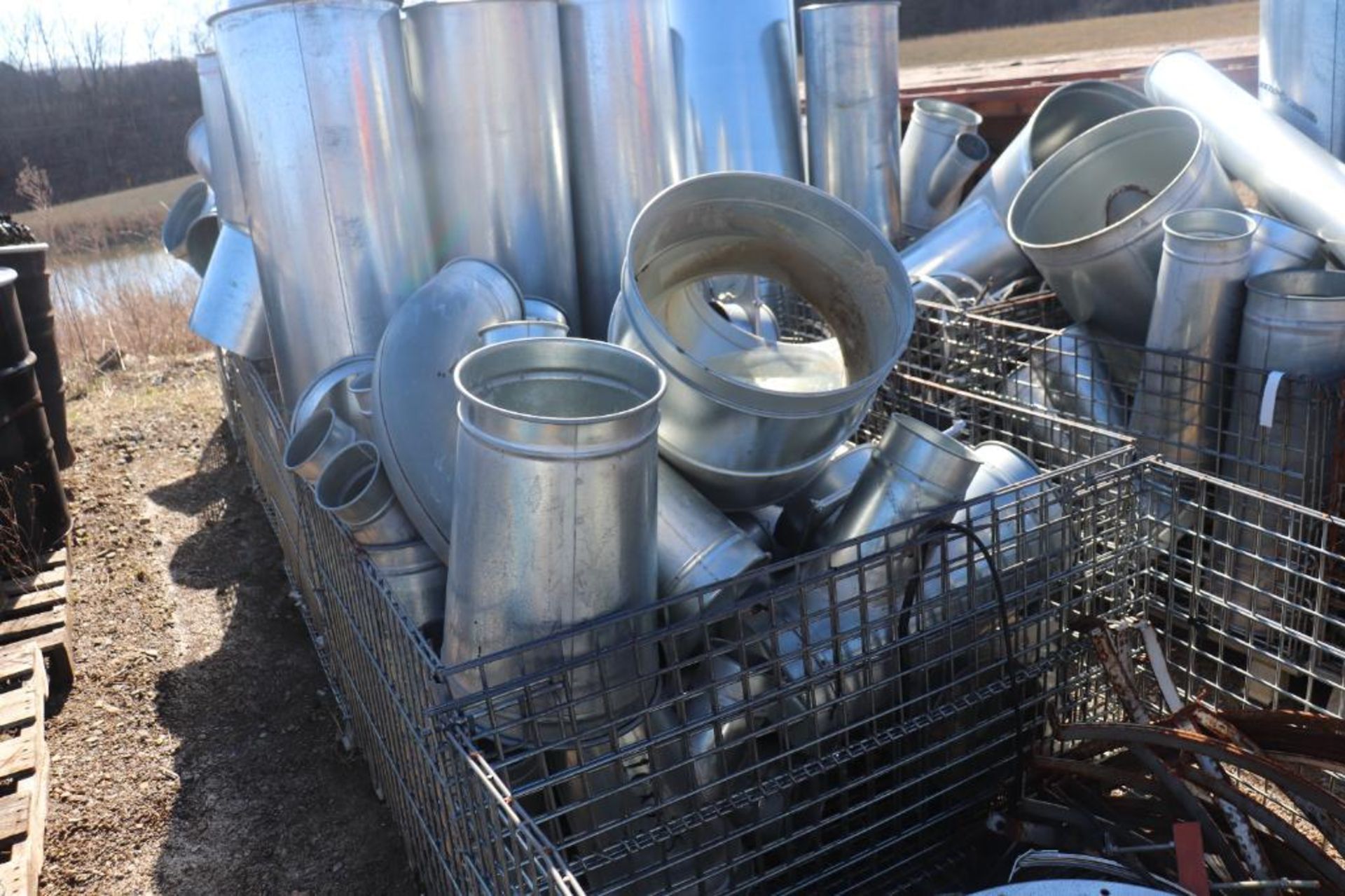 Dust collection large pipe fittings - Image 8 of 19