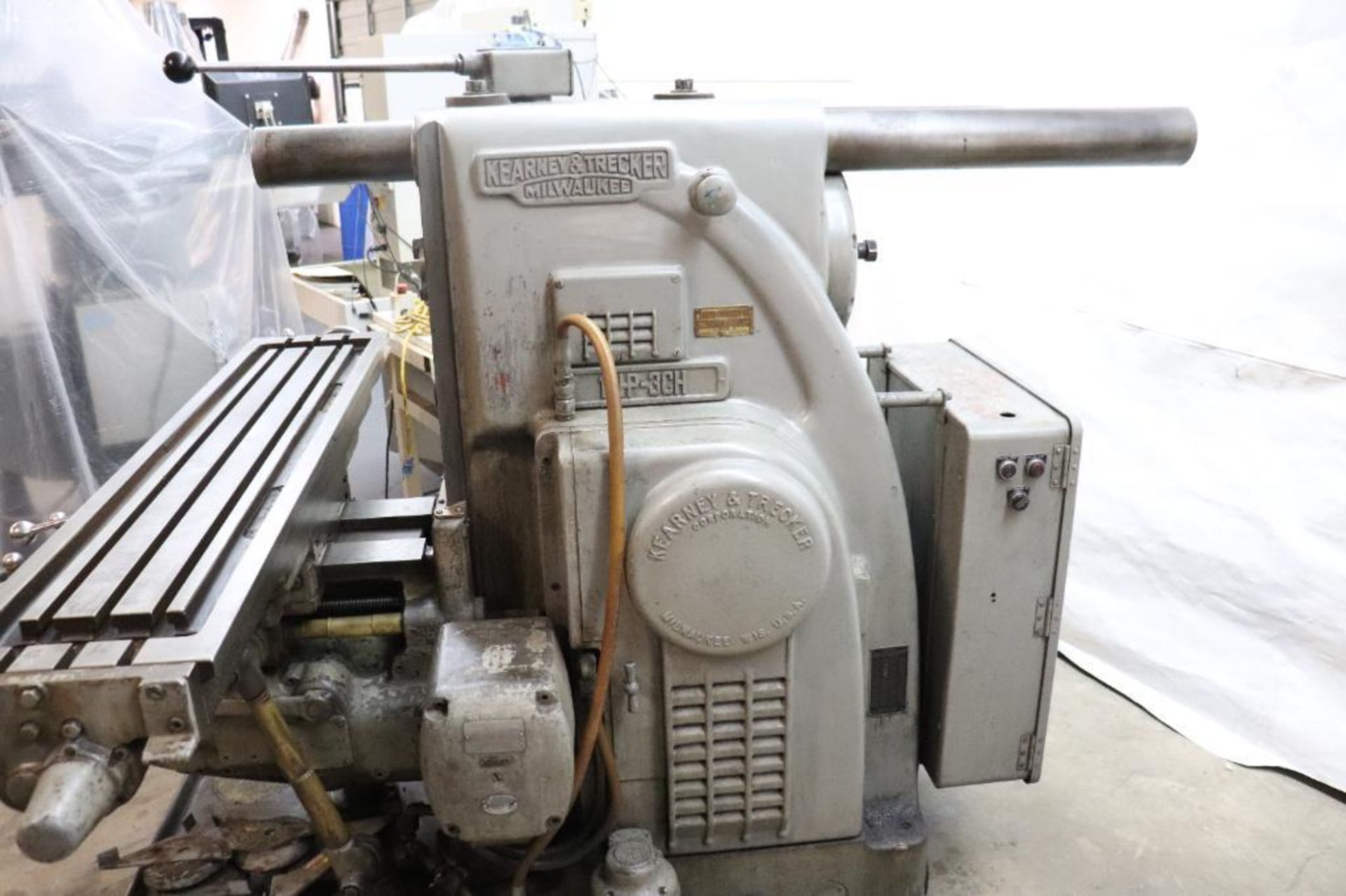 Kearney & Trecker 10 HP 3CH horizontal milling machine - Image 5 of 13