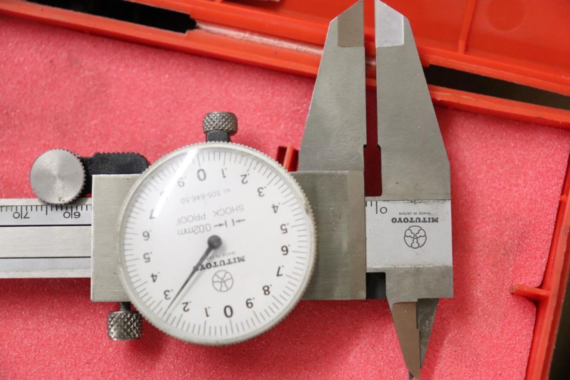 Mitutoyo digital micrometer, dial vernier & micrometer sets - Image 6 of 9