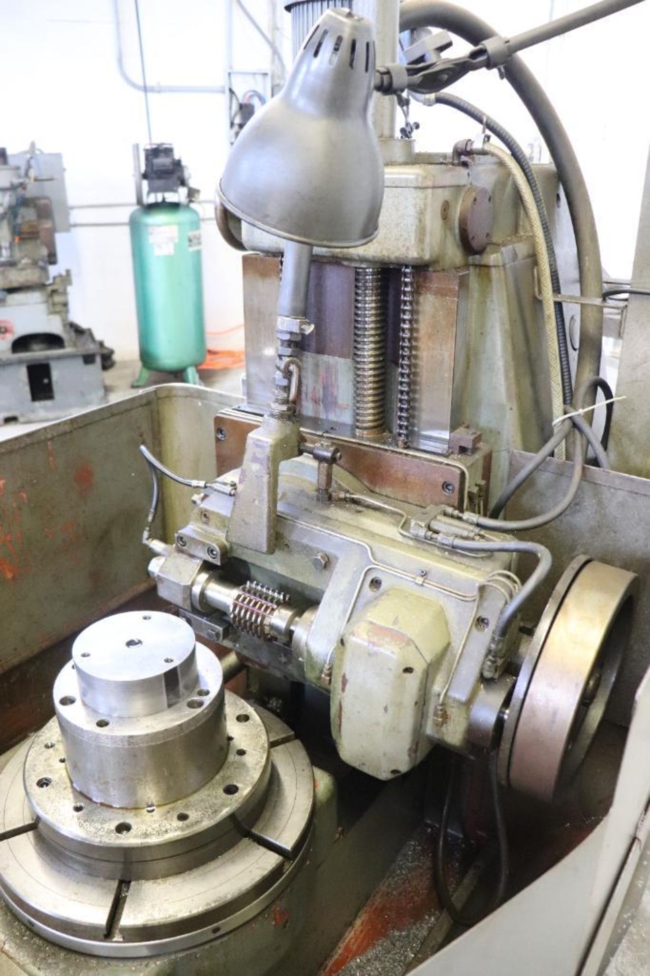 Kashifuji KR-601 universal gear hobbing machine - Image 10 of 23