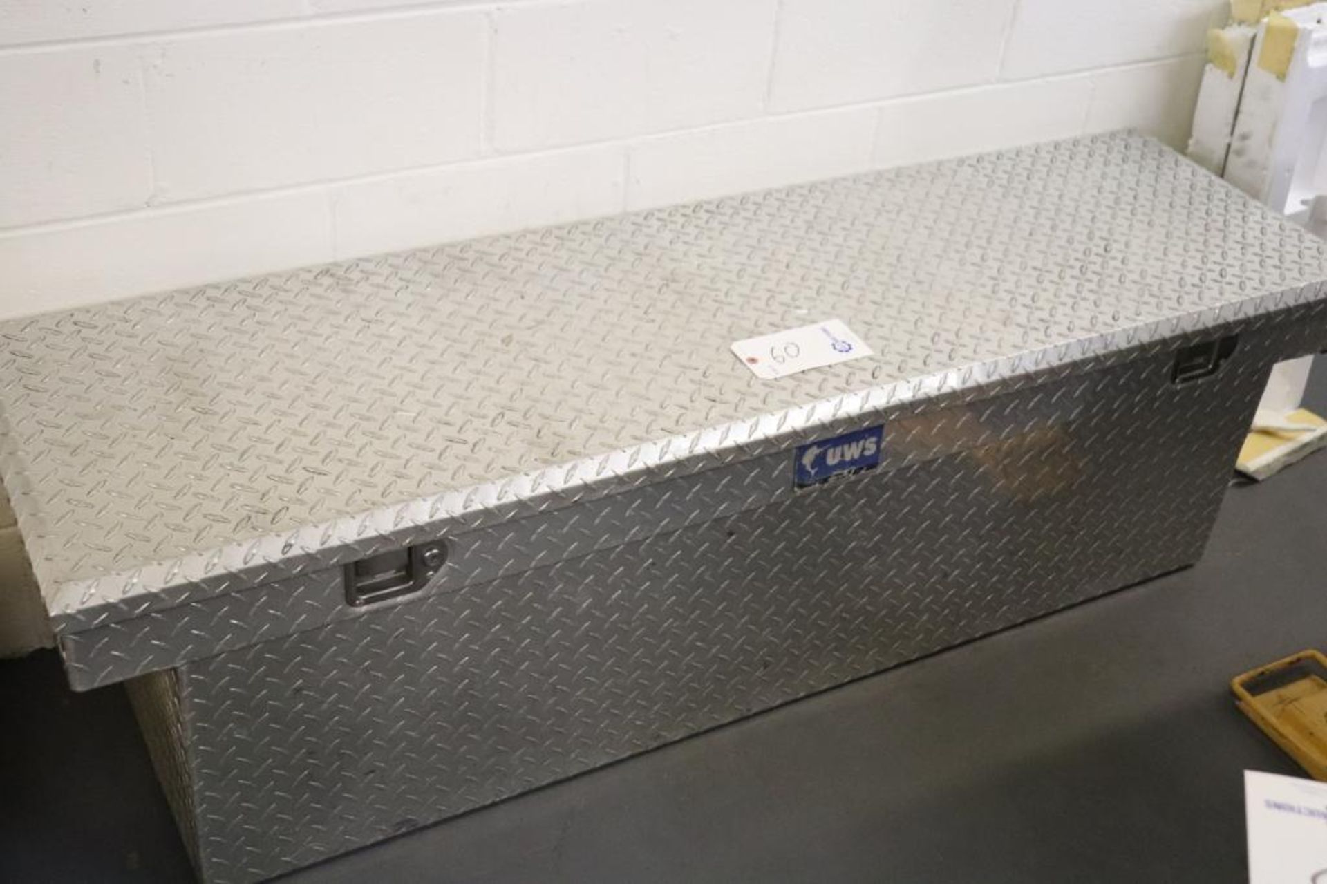 Aluminum truck tool box