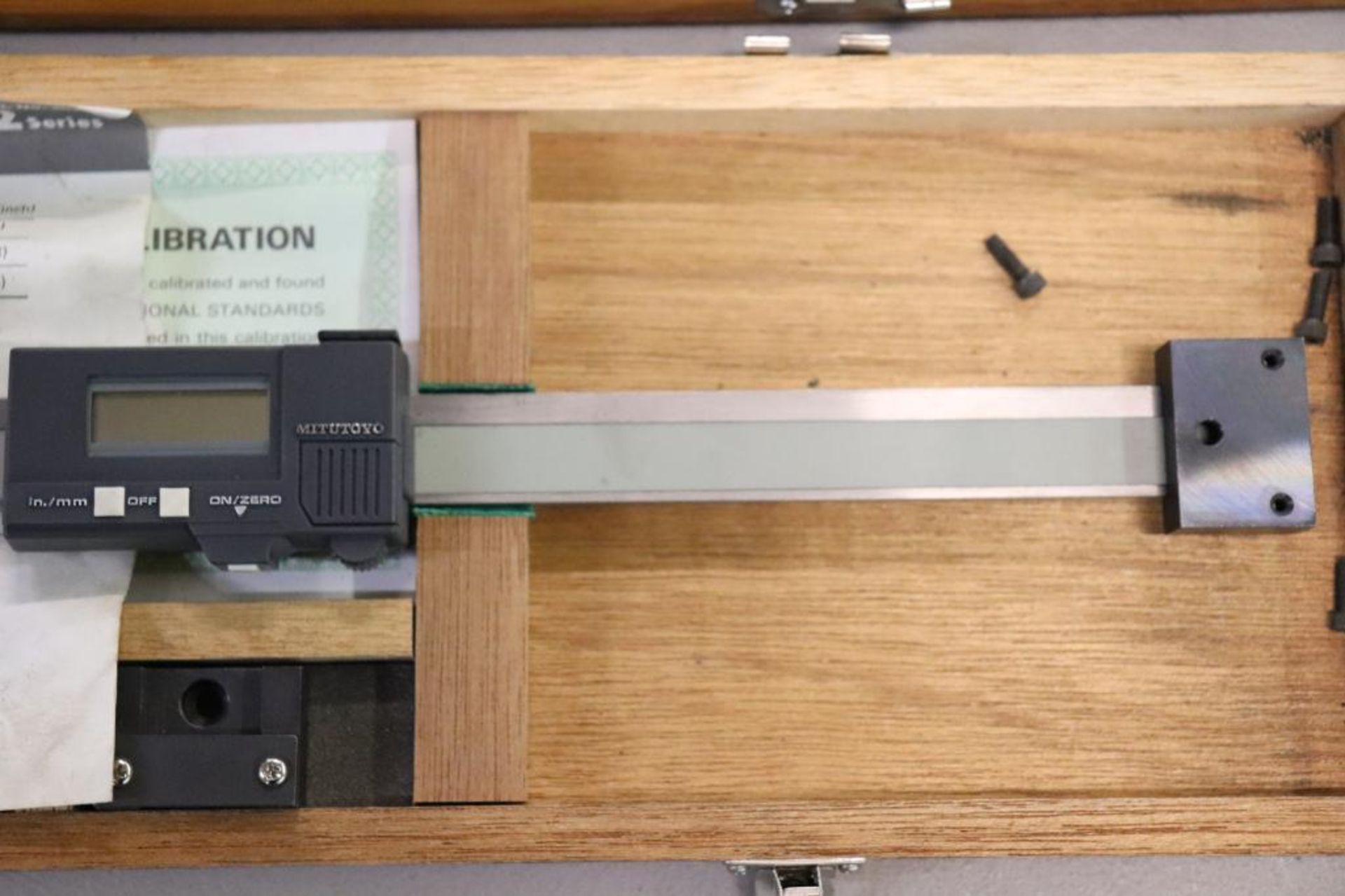 Mitutoyo 24" vernier calipers w/ digital scale - Image 5 of 8