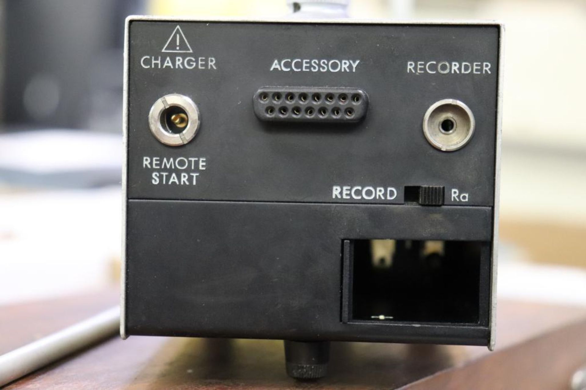 Taylor-Hobson Surtronic 3 roughness gauge - Image 7 of 8