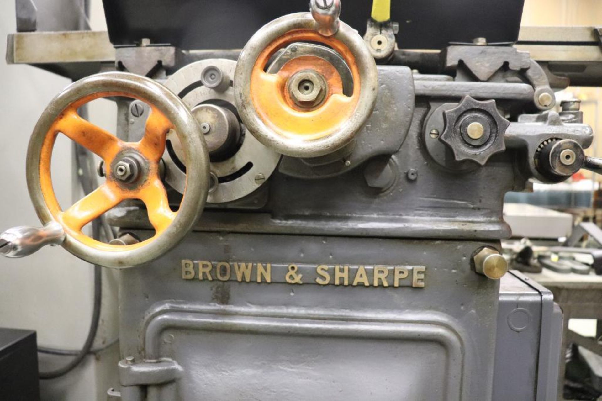 Brown & Sharpe No.2 mechanical semi auto surface grinder - Image 9 of 14