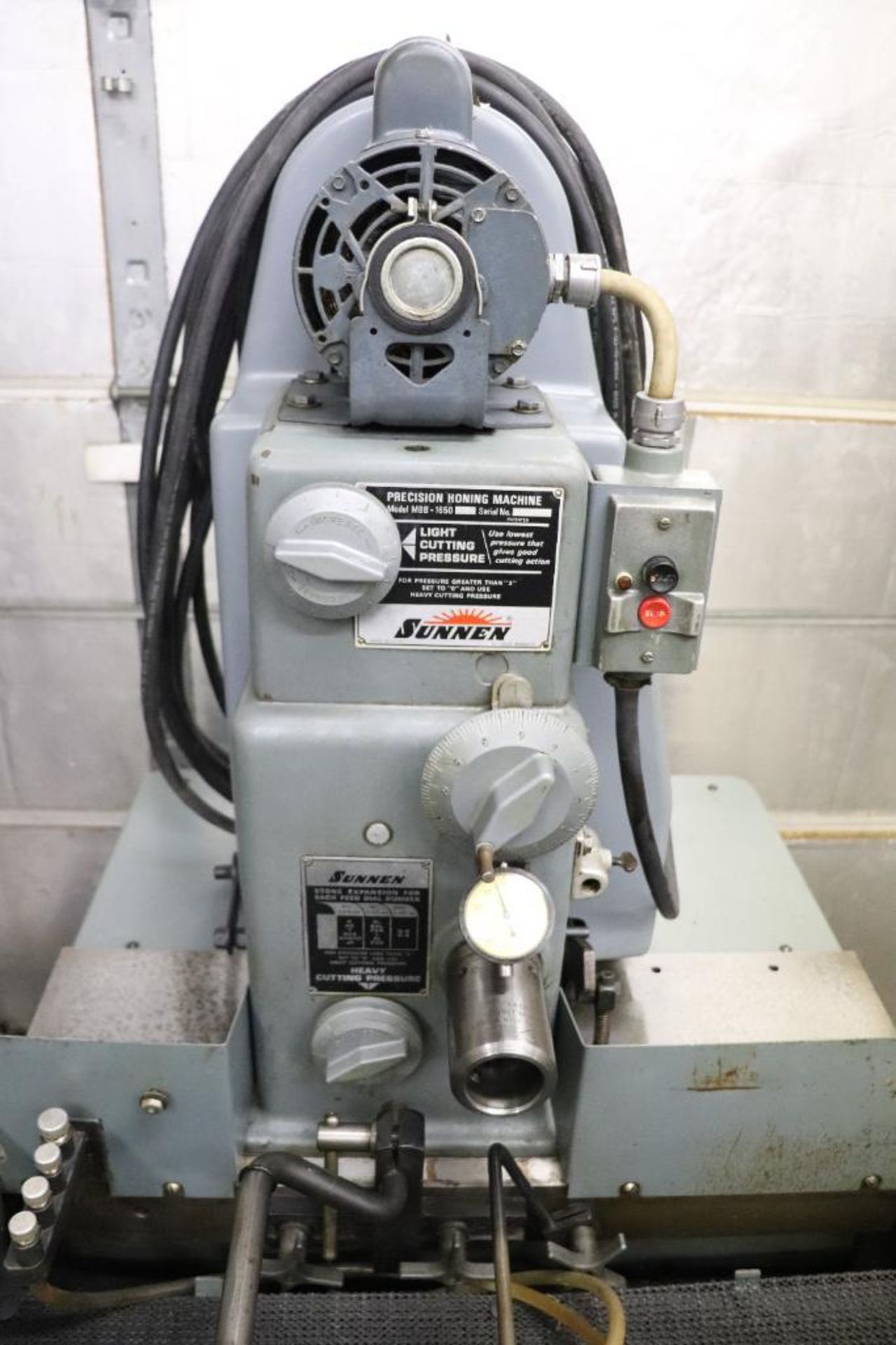 Sunnen MBB-1650 Precision honing machine - Image 4 of 10