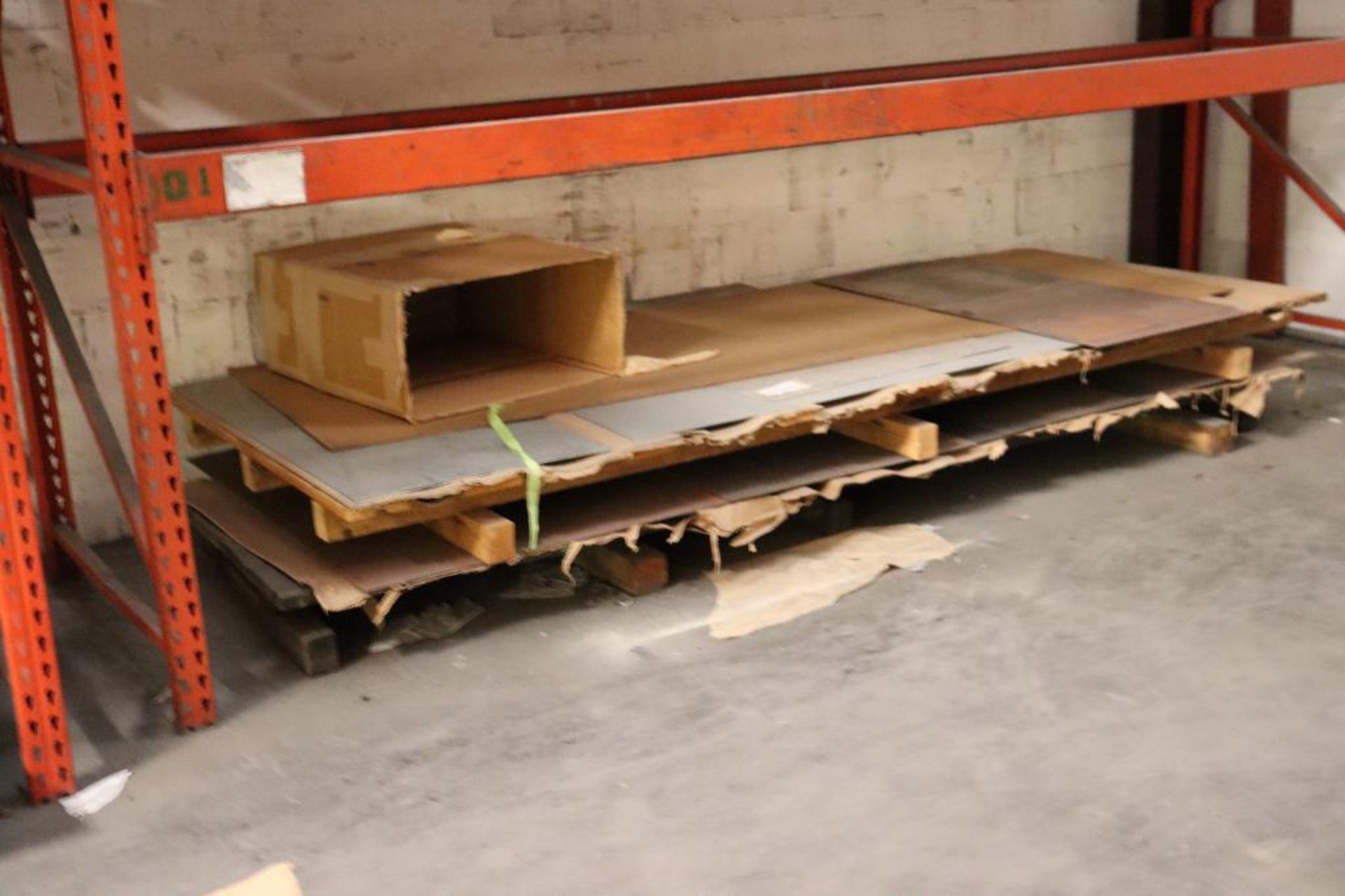 Pallet rack section w/ sheet metal - Image 2 of 9