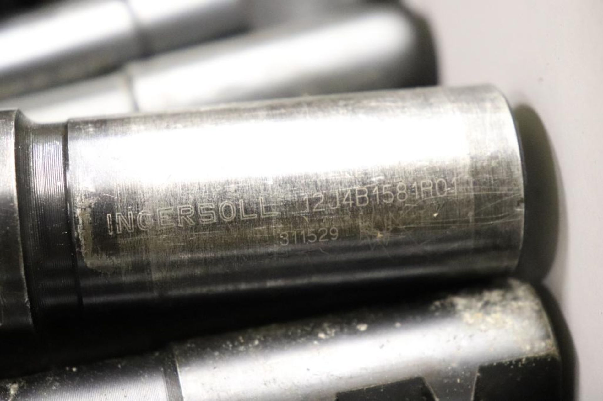 Carbide insert end mills - Image 6 of 8