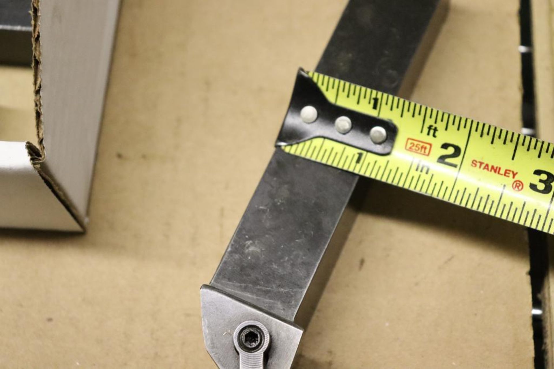 Carbide insert lathe tools - Image 4 of 4