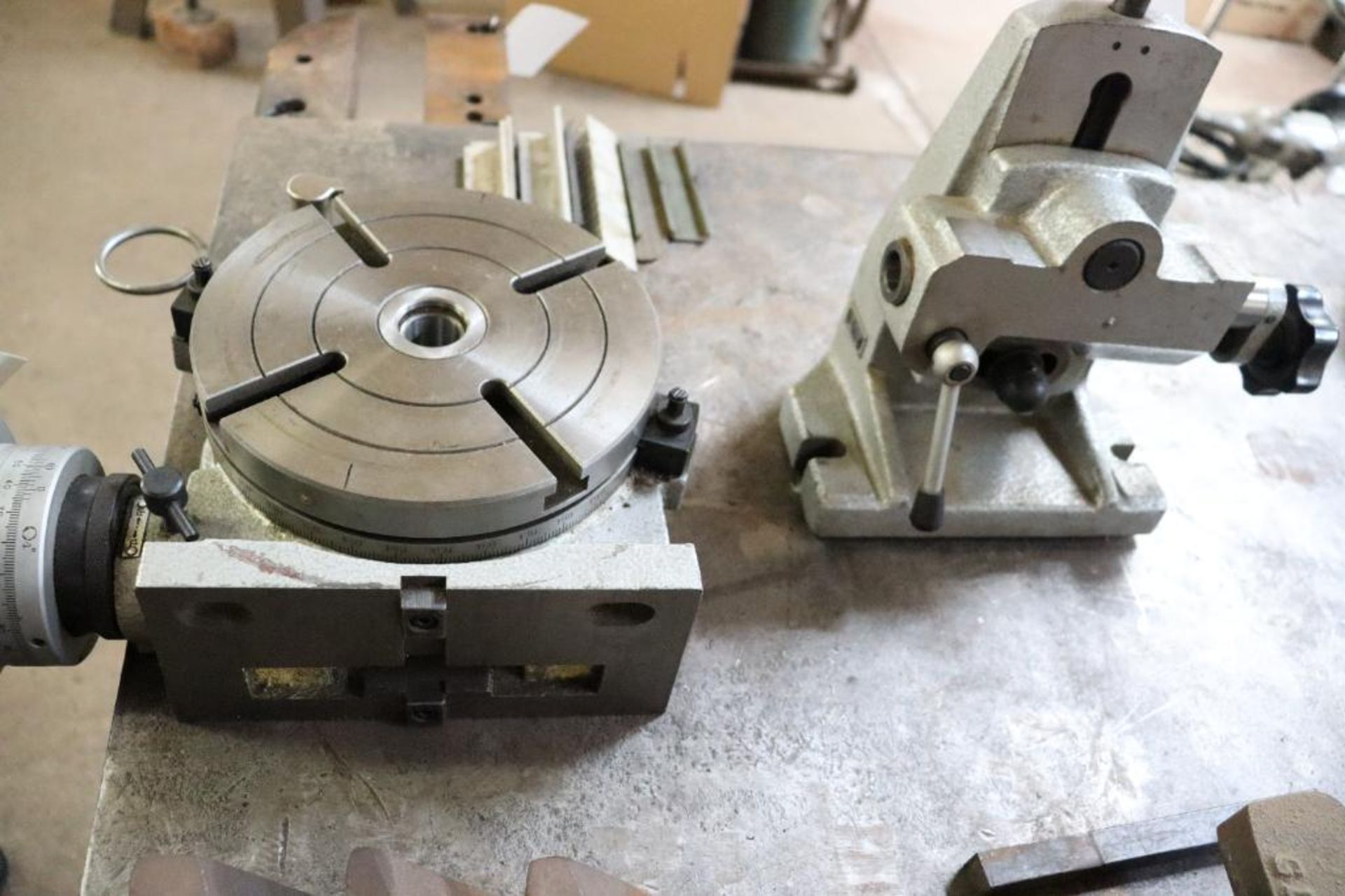 8" Rotary table with tailstock