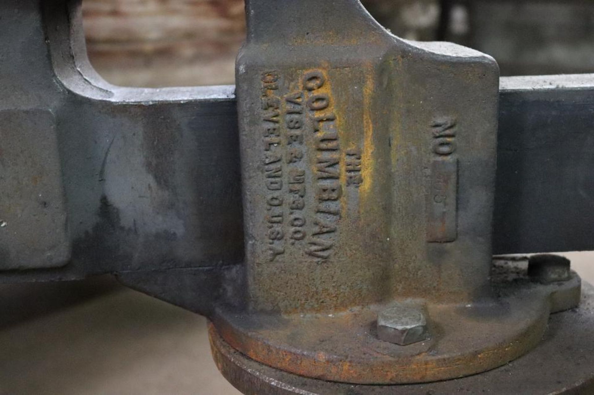 Columbian No 506 vise w/ stand - Image 3 of 4