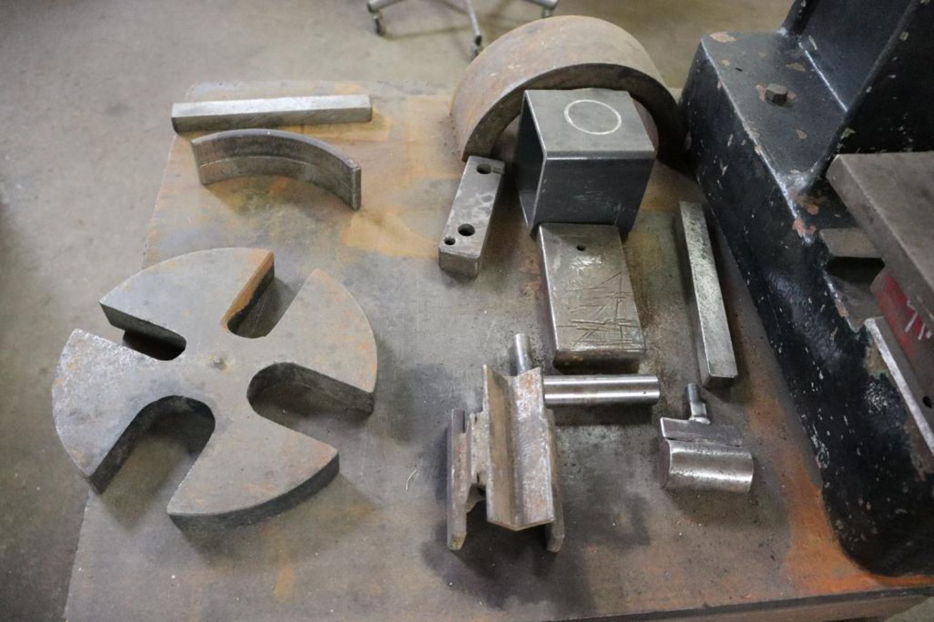 Arbor press w/ forming tools - Image 6 of 9