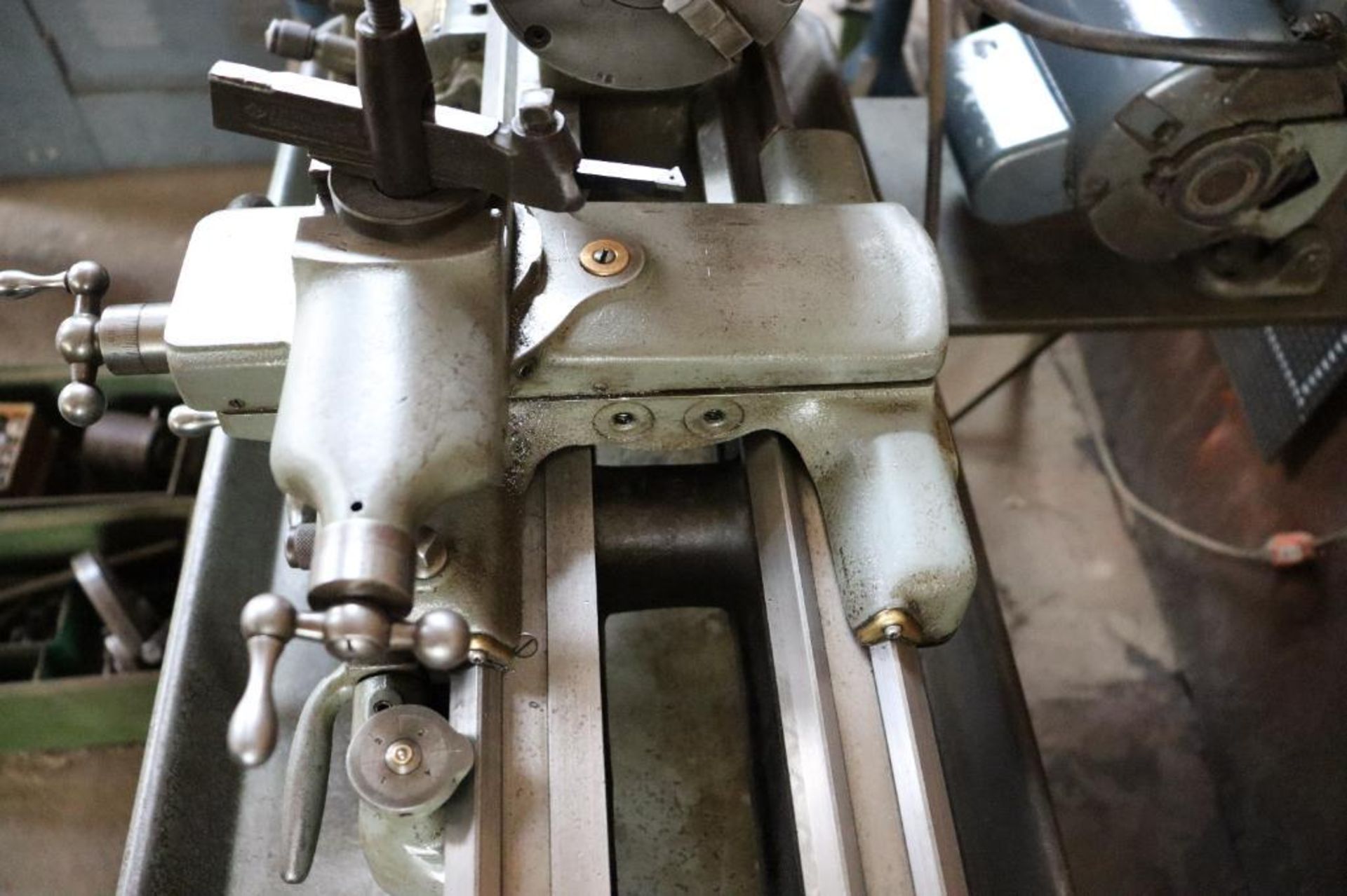 South Bend 9" Metal Lathe CL244Z - Image 9 of 22