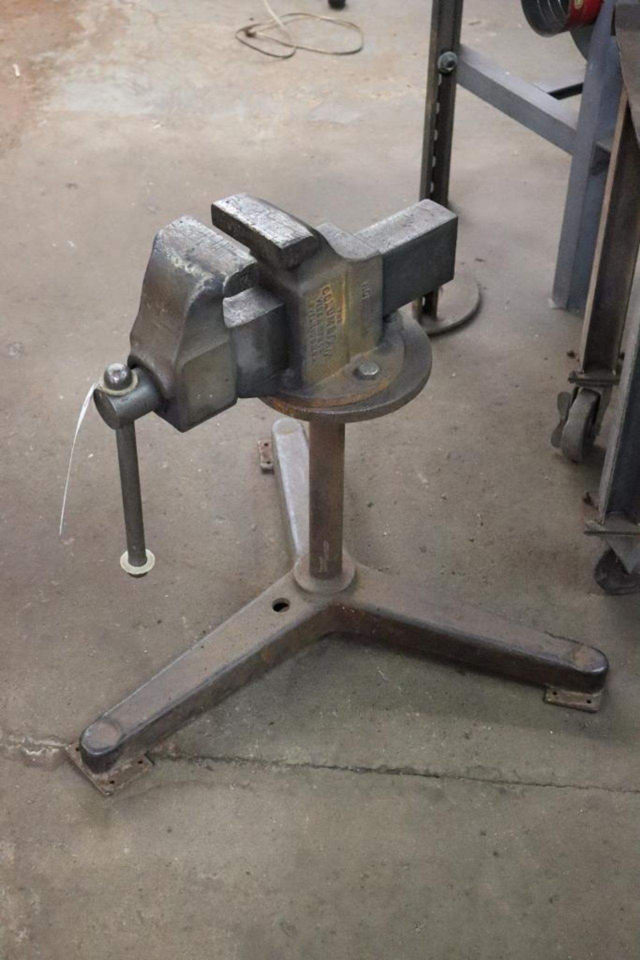 Columbian No 506 vise w/ stand